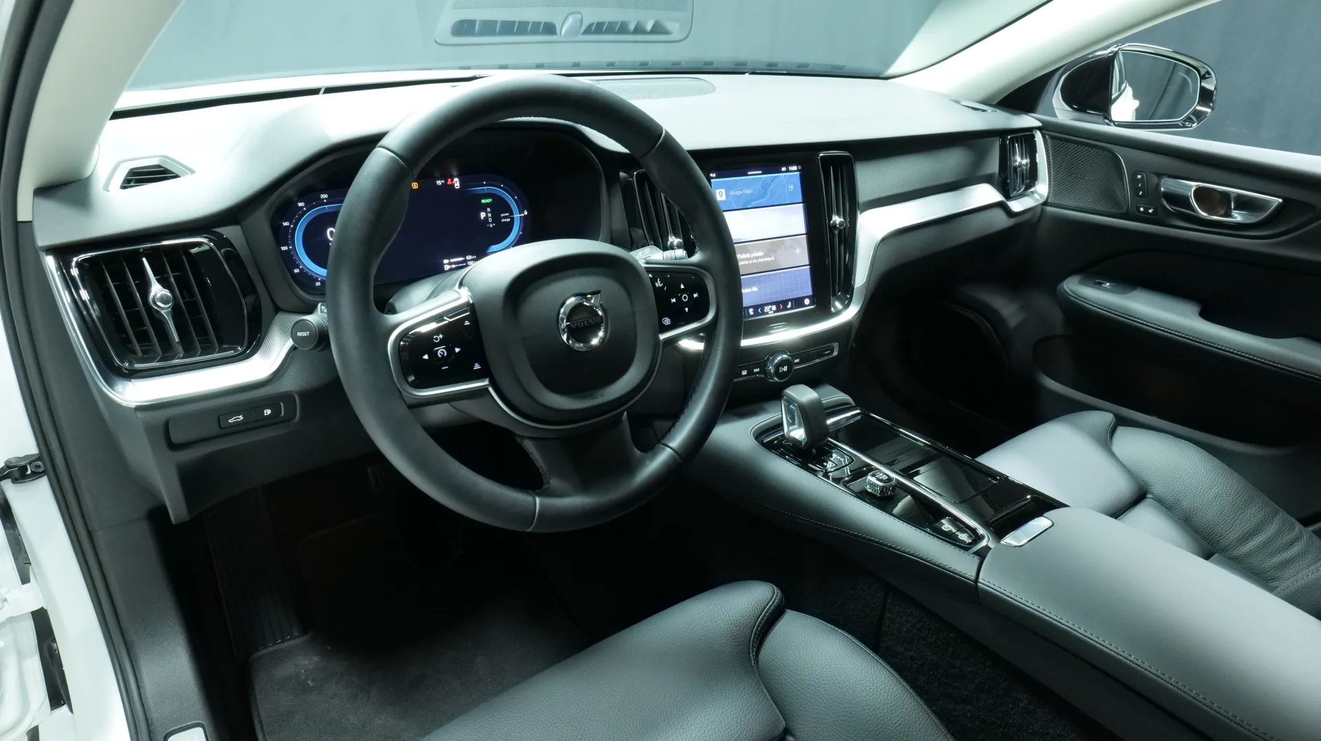 Autokuva 13 - SZH-405