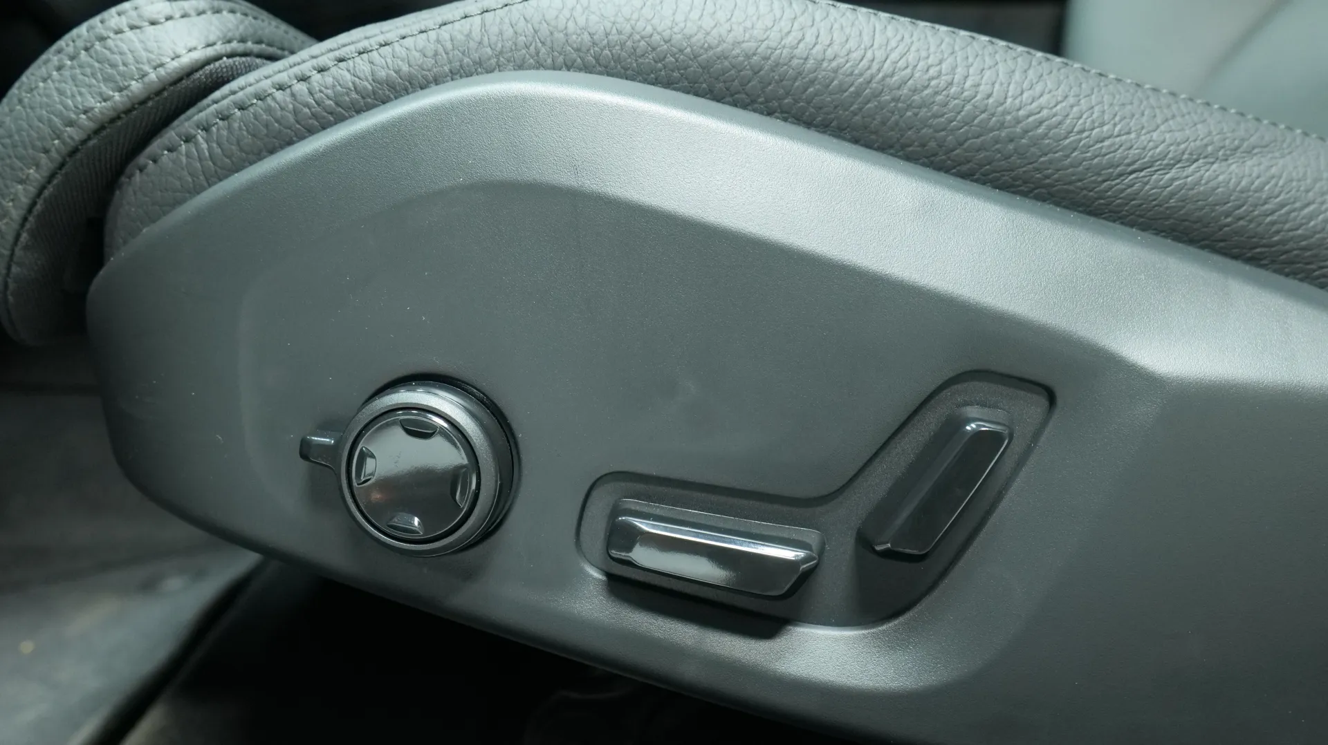 Autokuva 11 - SZH-416