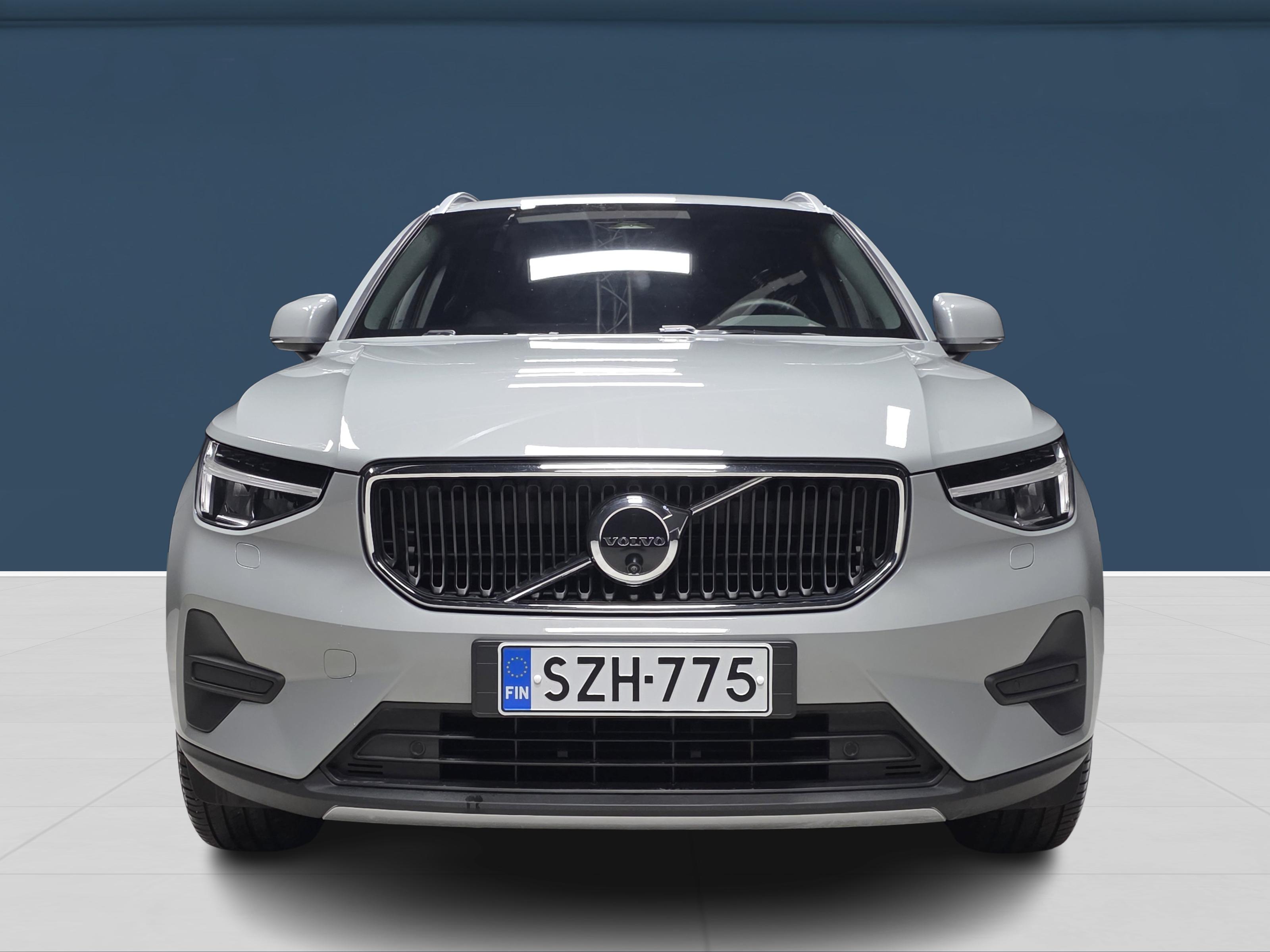 Volvo XC40 B3 MHEV Edition DCT aut 2025, kuva 2/17