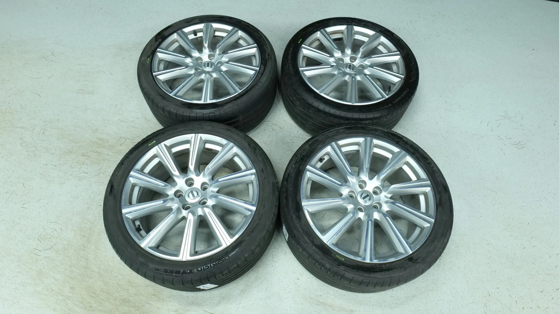 Autokuva 20 - SZM-585