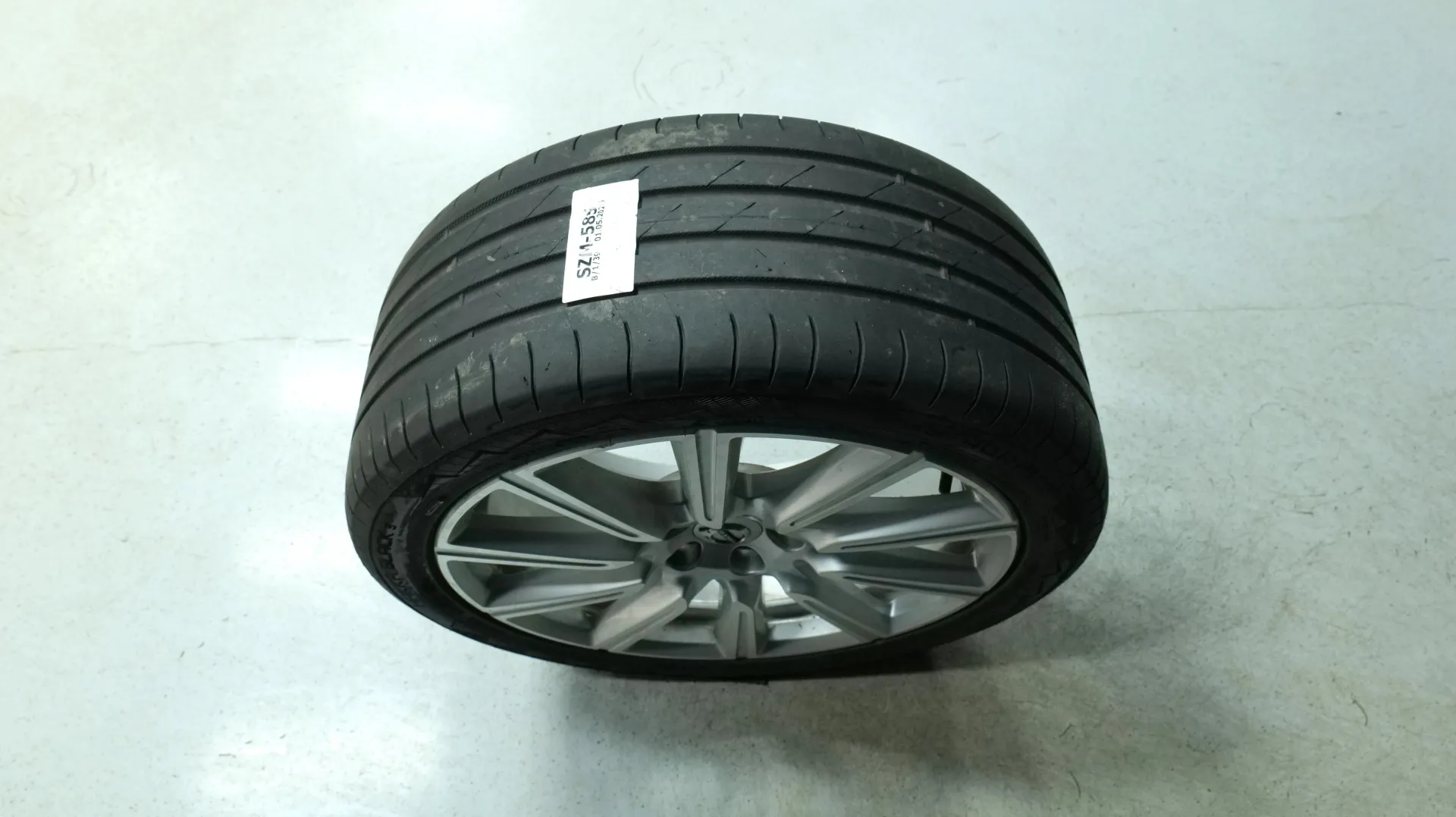 Autokuva 21 - SZM-585