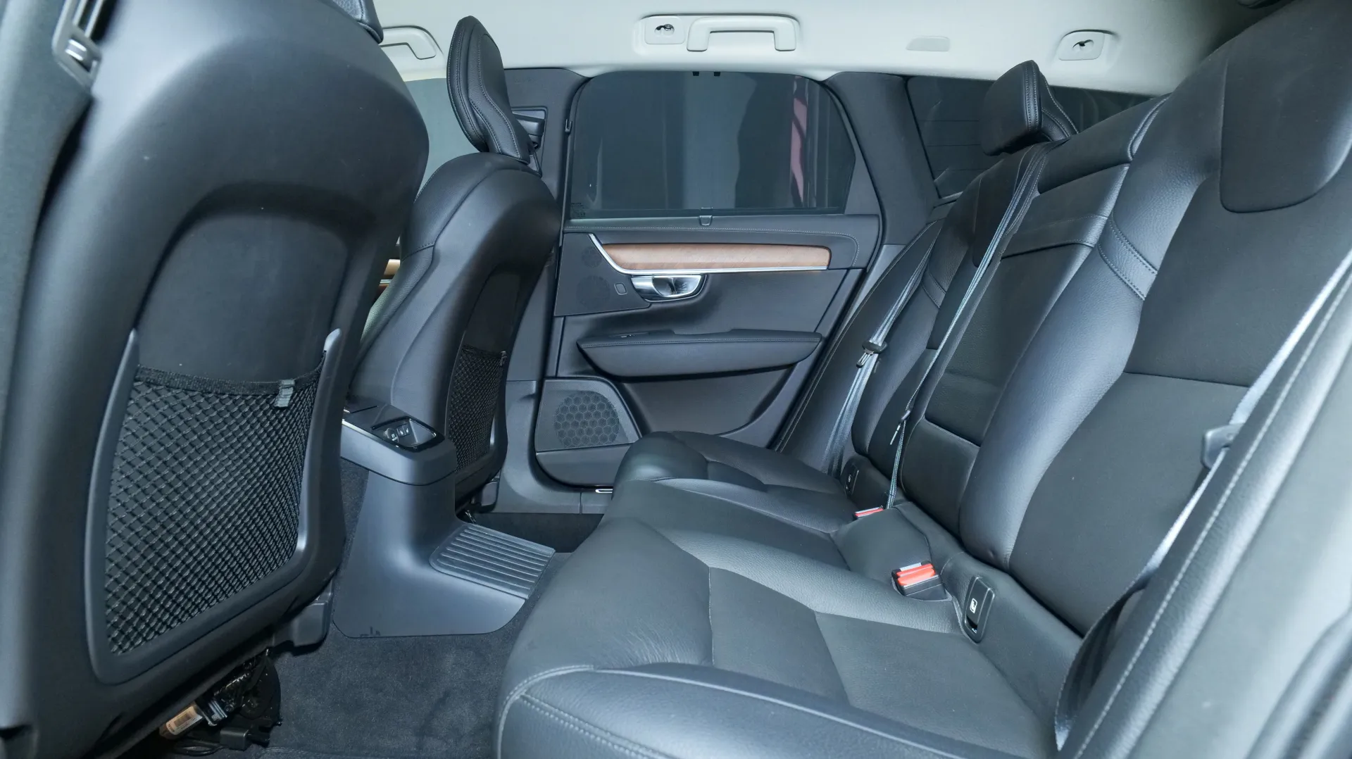 Autokuva 17 - SZM-585