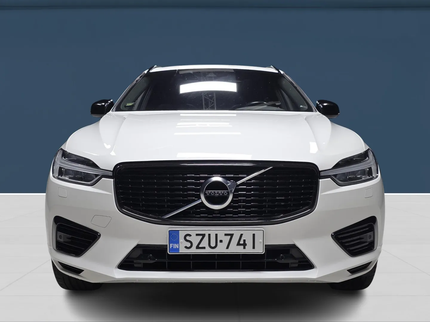 Autokuva 2 - SZU-741