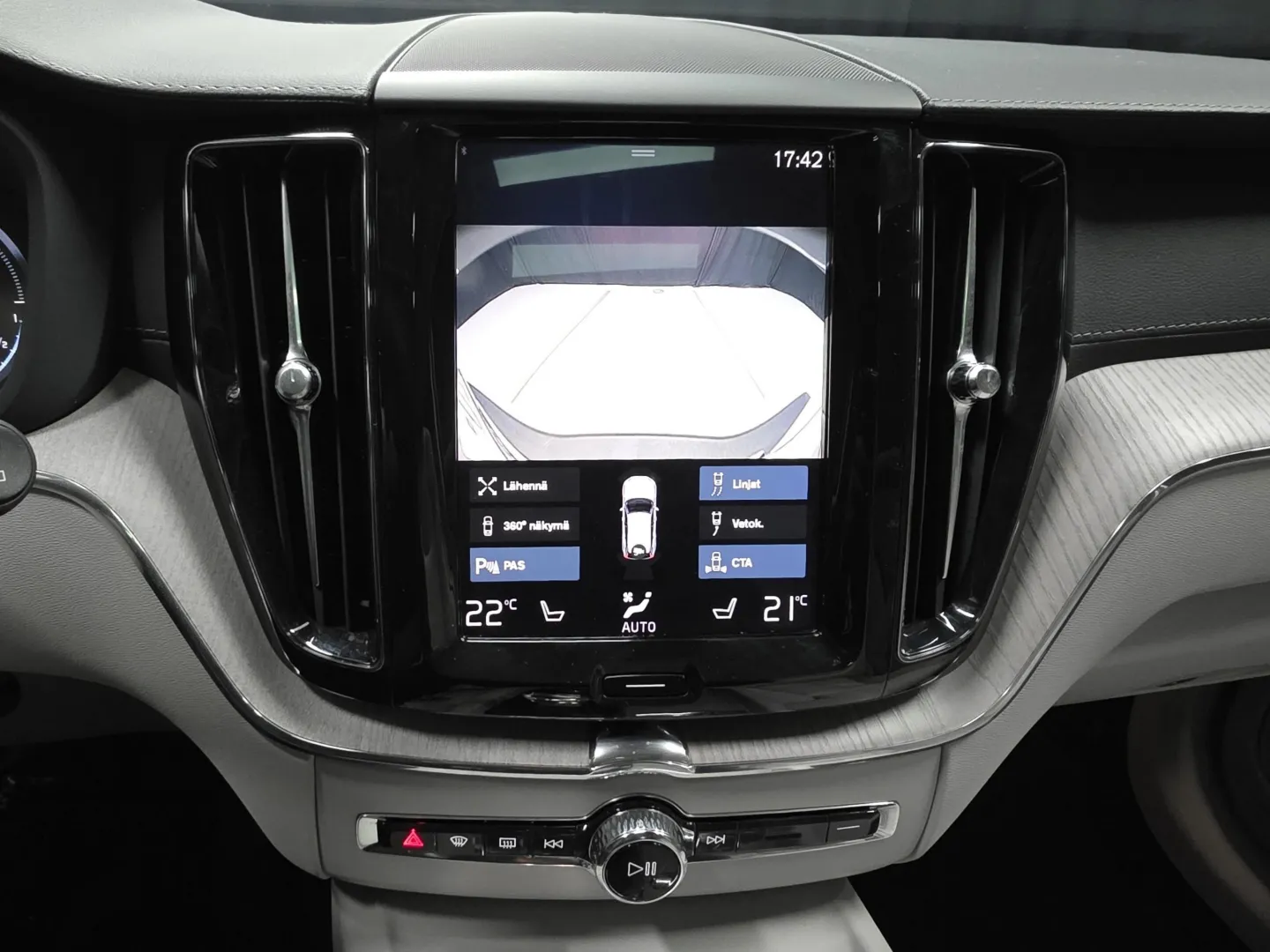 Autokuva 14 - SZU-773