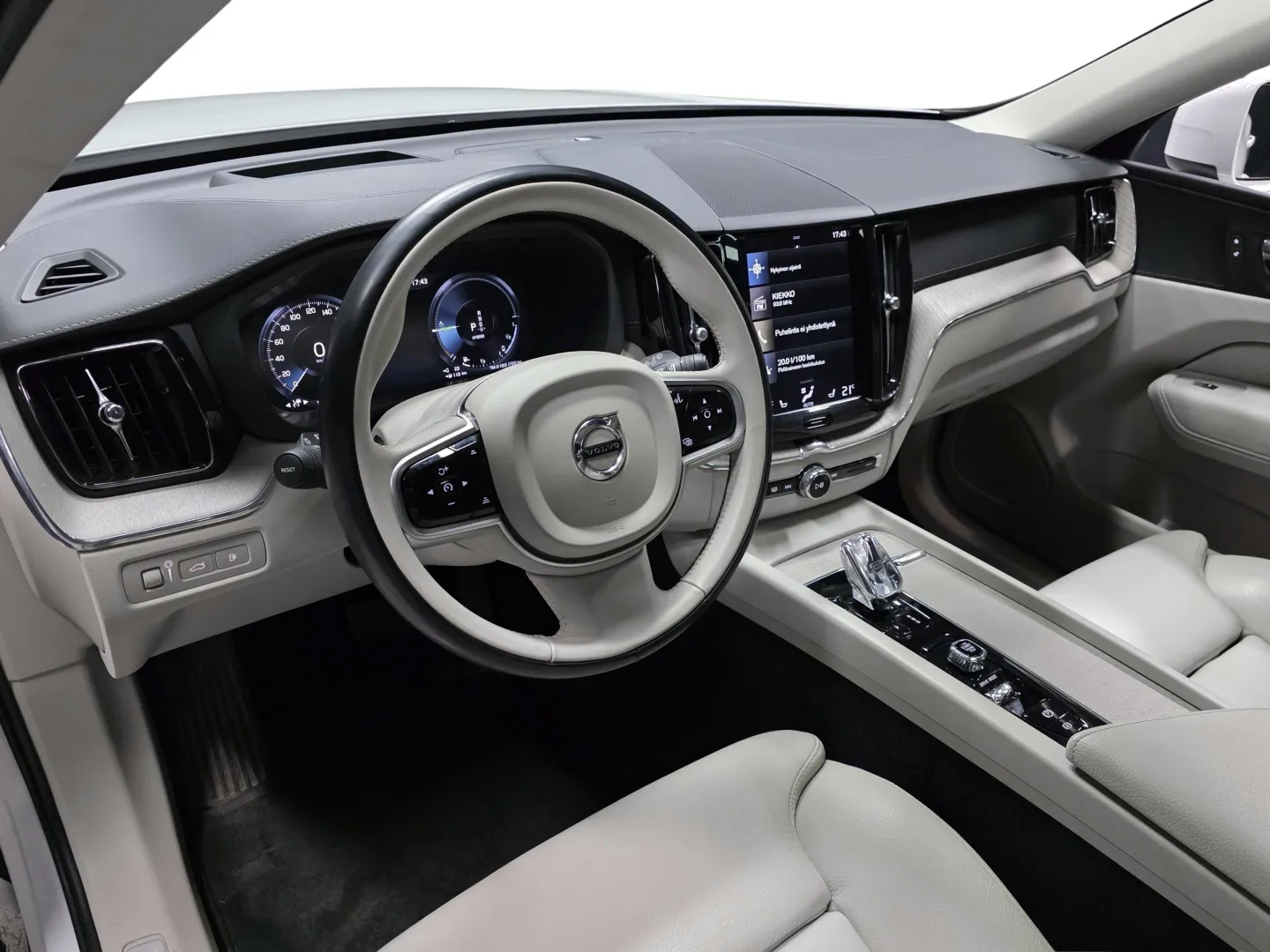 Autokuva 8 - SZU-773