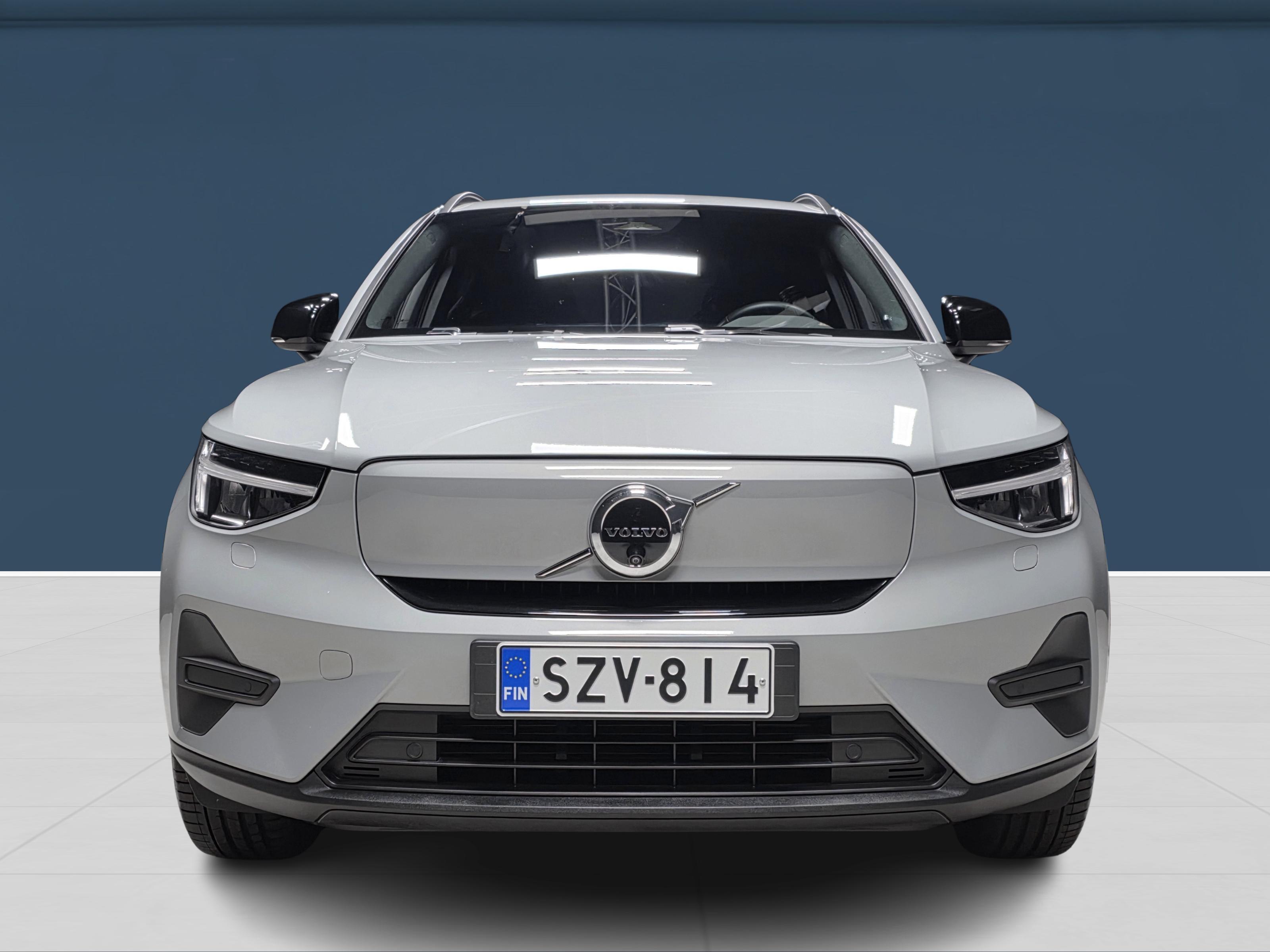 Volvo EX40 Single Extended Range Core 2025, kuva 2/18