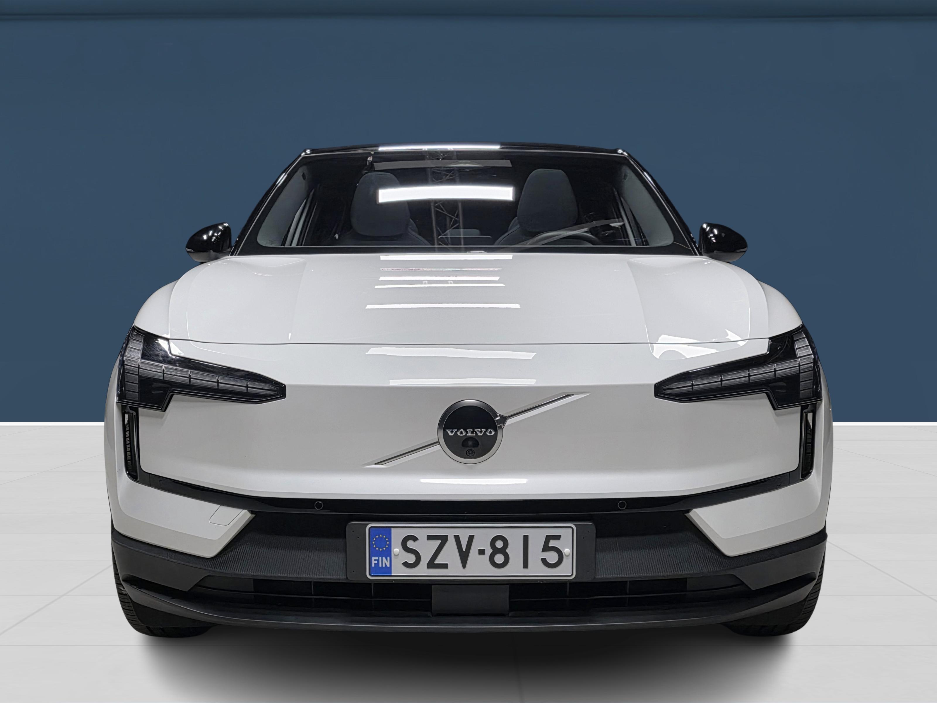 Volvo EX30 Twin Performance Ultra 2025, kuva 2/16