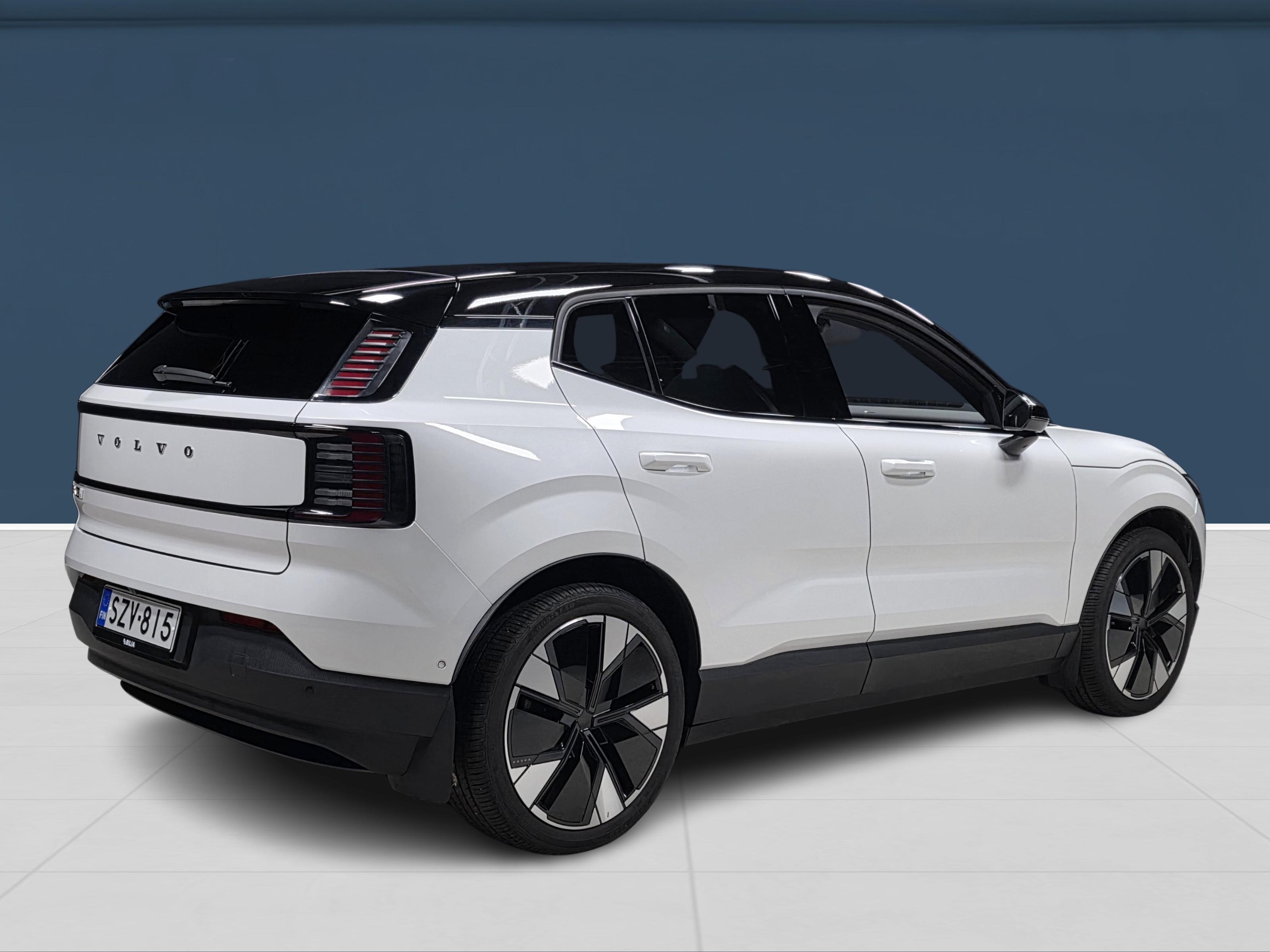 Volvo EX30 Twin Performance Ultra 2025, kuva 4/16