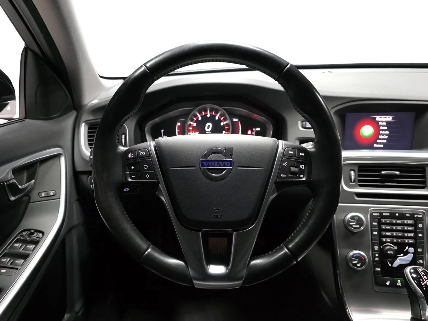 Autokuva 10 - XOM-979