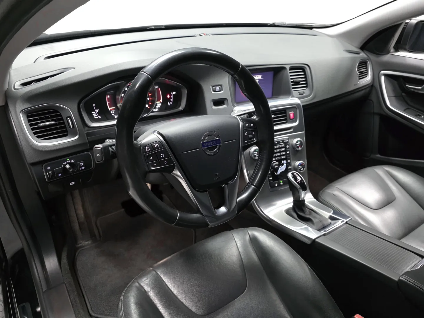 Autokuva 8 - XOM-979