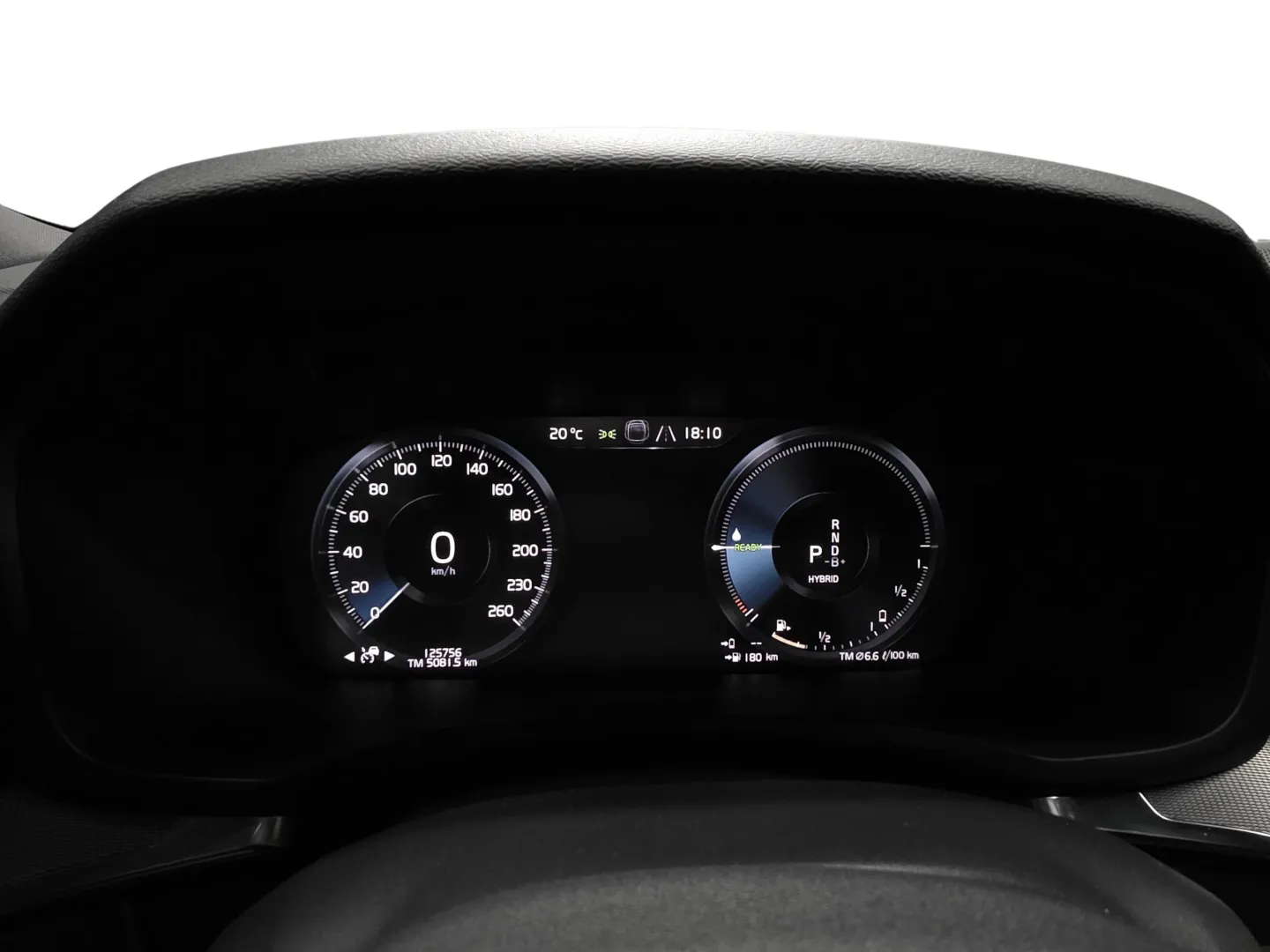 Autokuva 7 - XPN-141