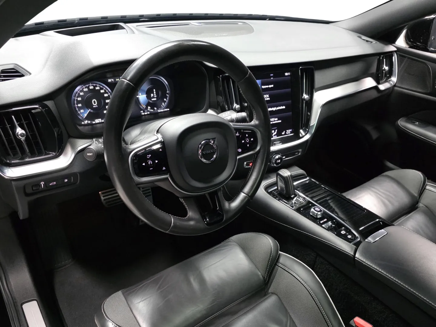 Autokuva 8 - XPN-141