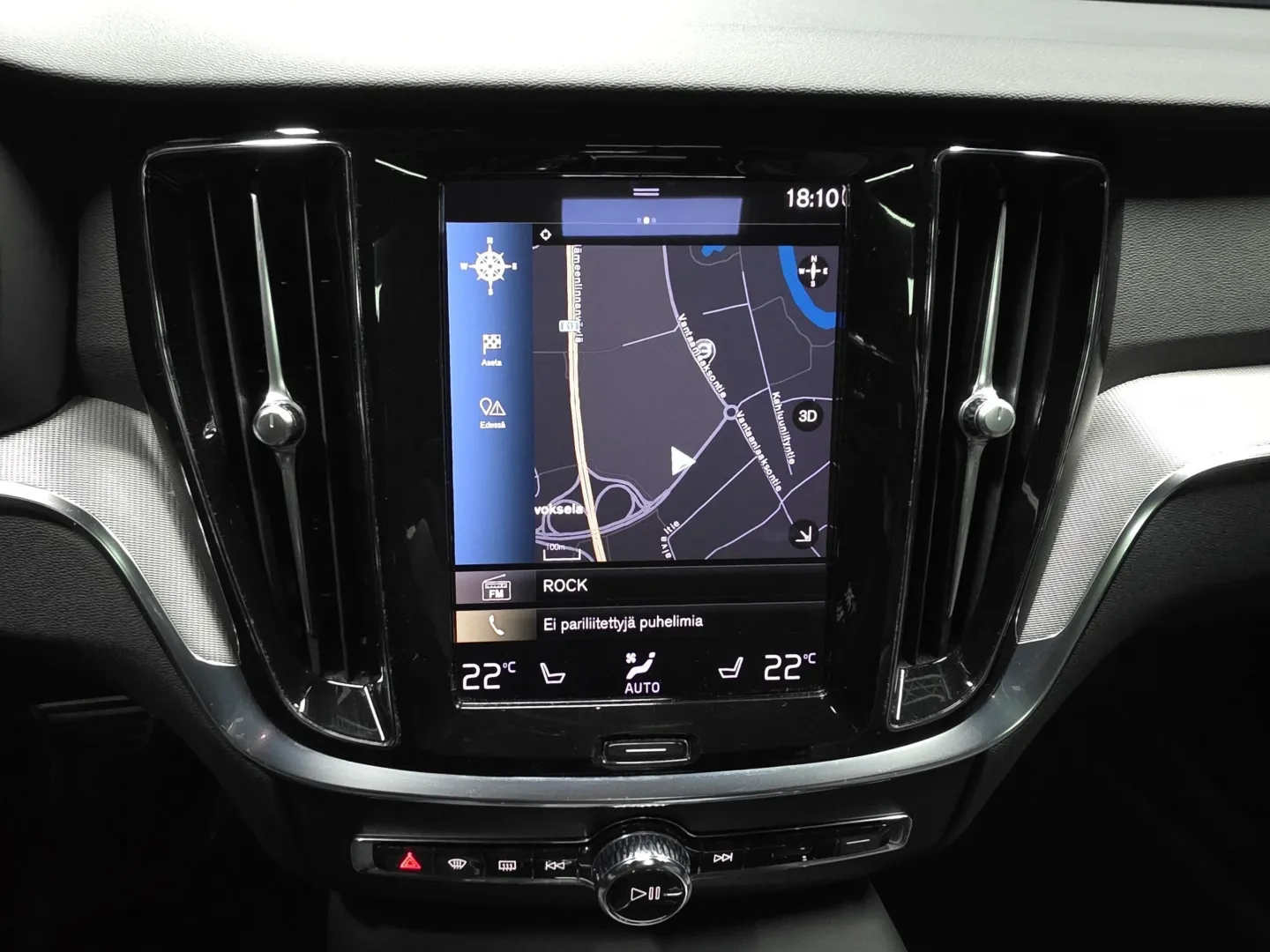 Autokuva 13 - XPN-141