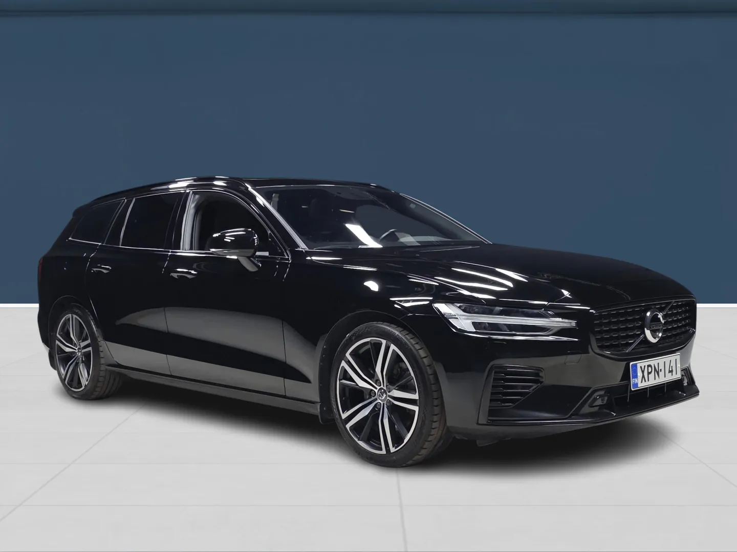 Autokuva 3 - XPN-141