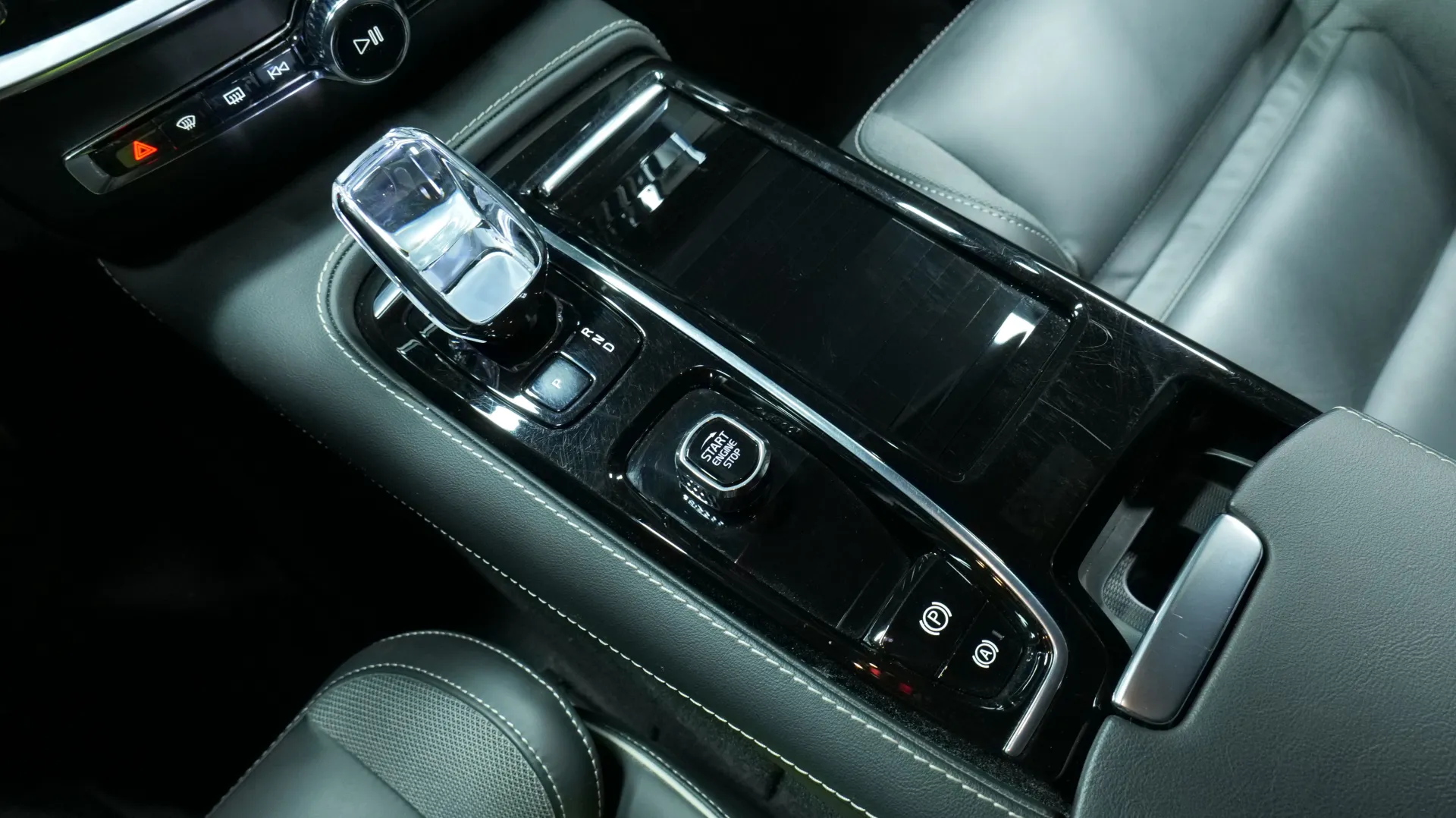 Autokuva 9 - XPO-757