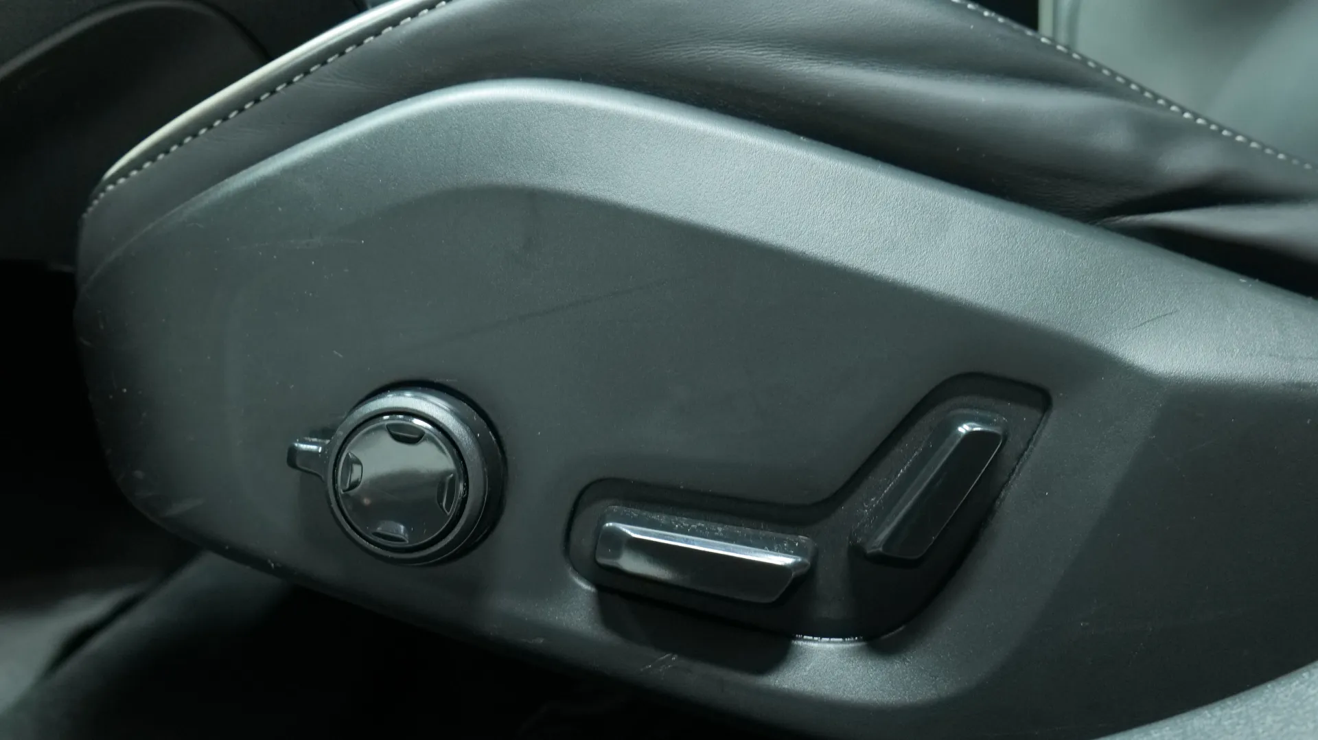 Autokuva 10 - XPO-757