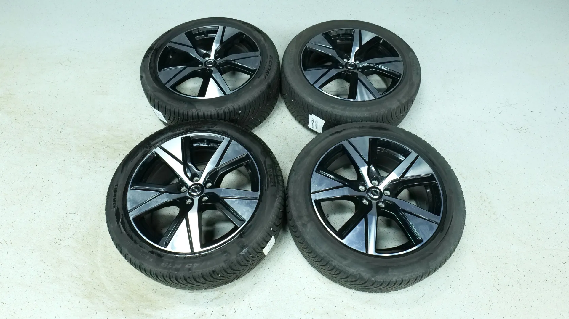 Autokuva 18 - XRB-268