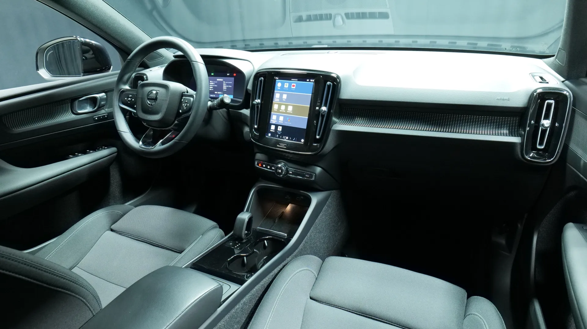 Autokuva 17 - XRB-268