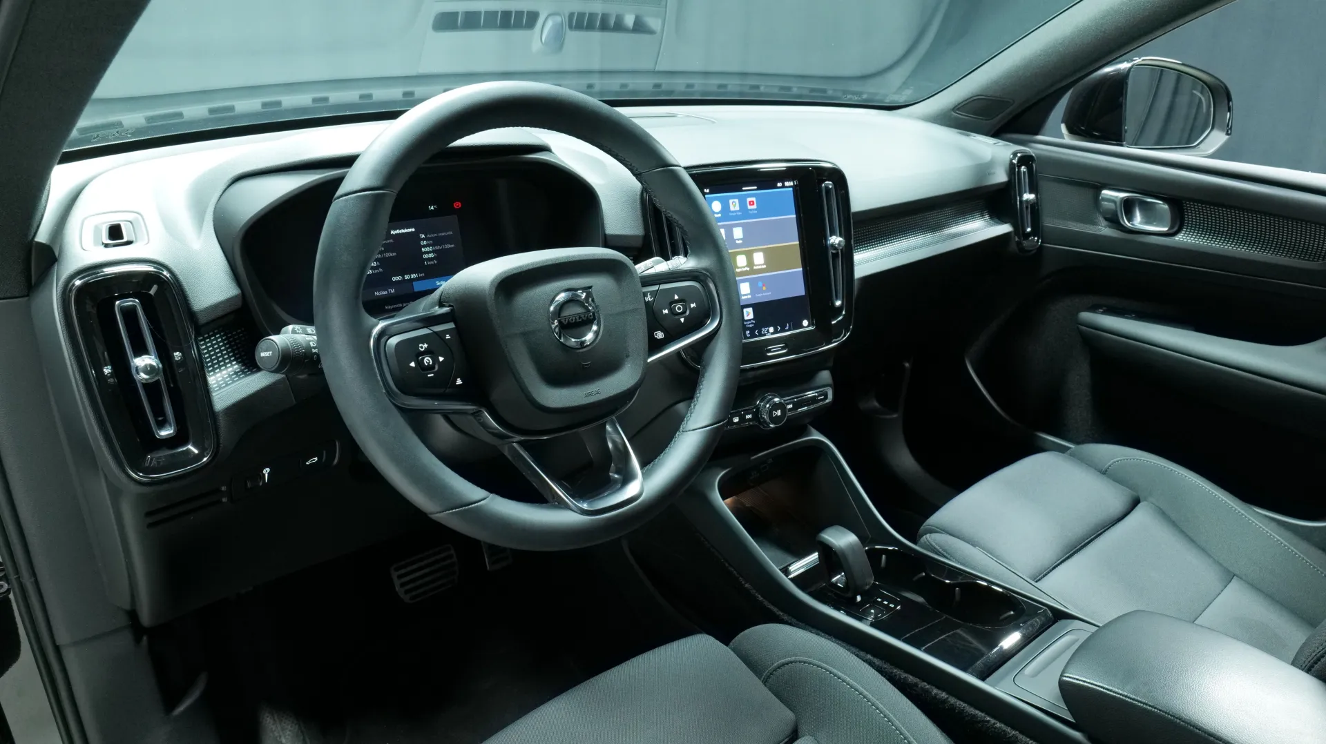 Autokuva 11 - XRB-268