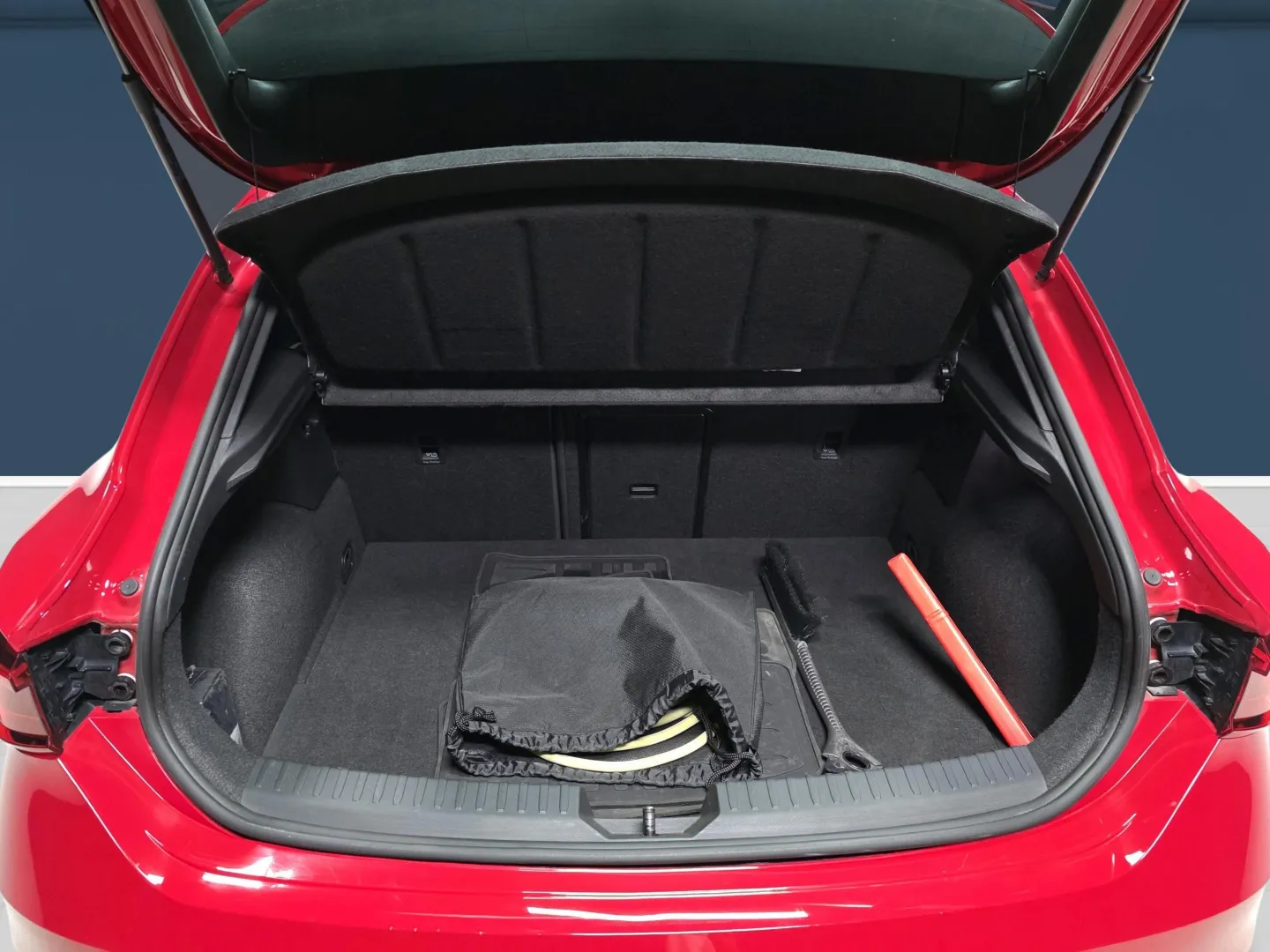 Autokuva 11 - XRB-462