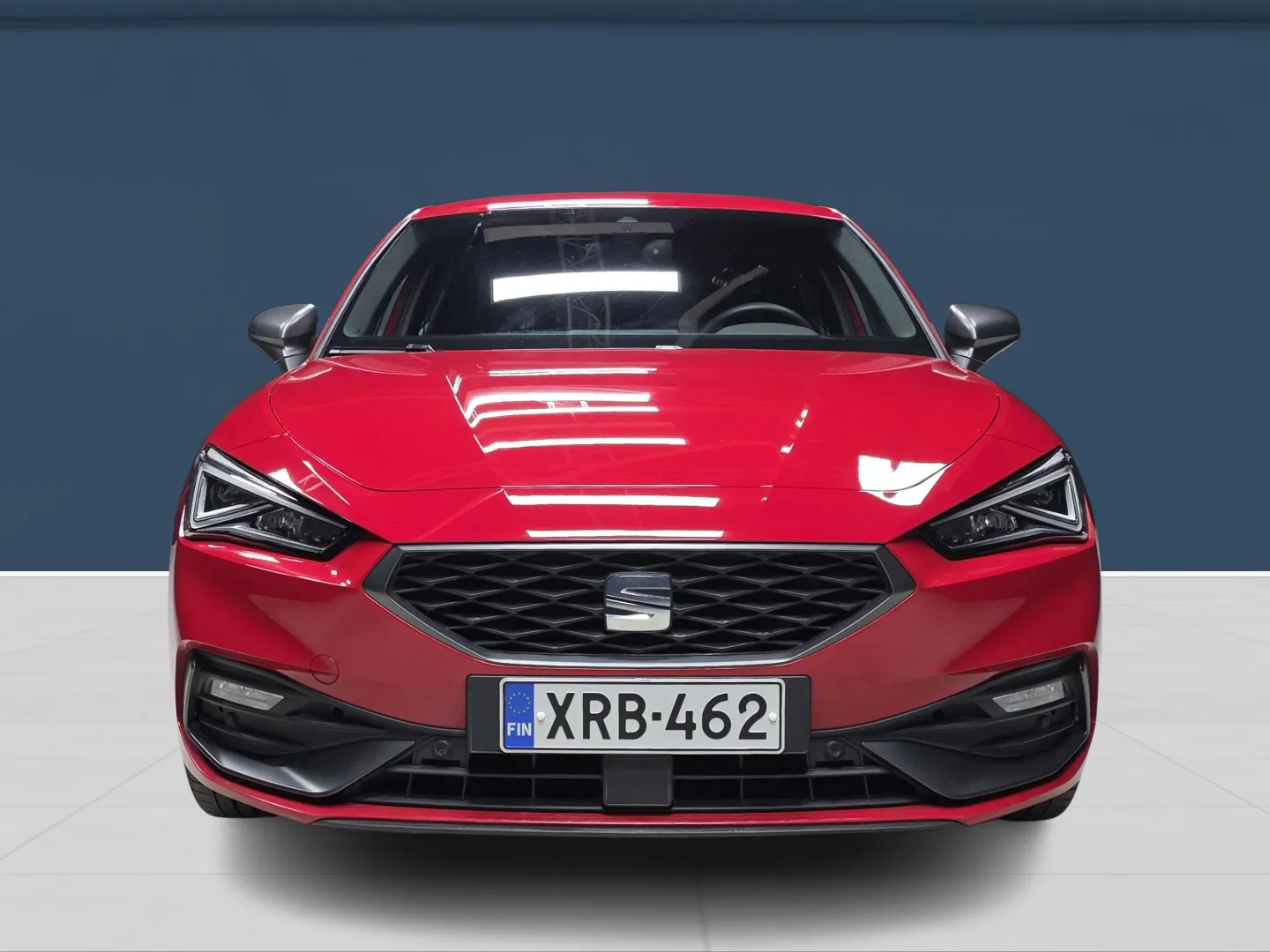 Autokuva 2 - XRB-462