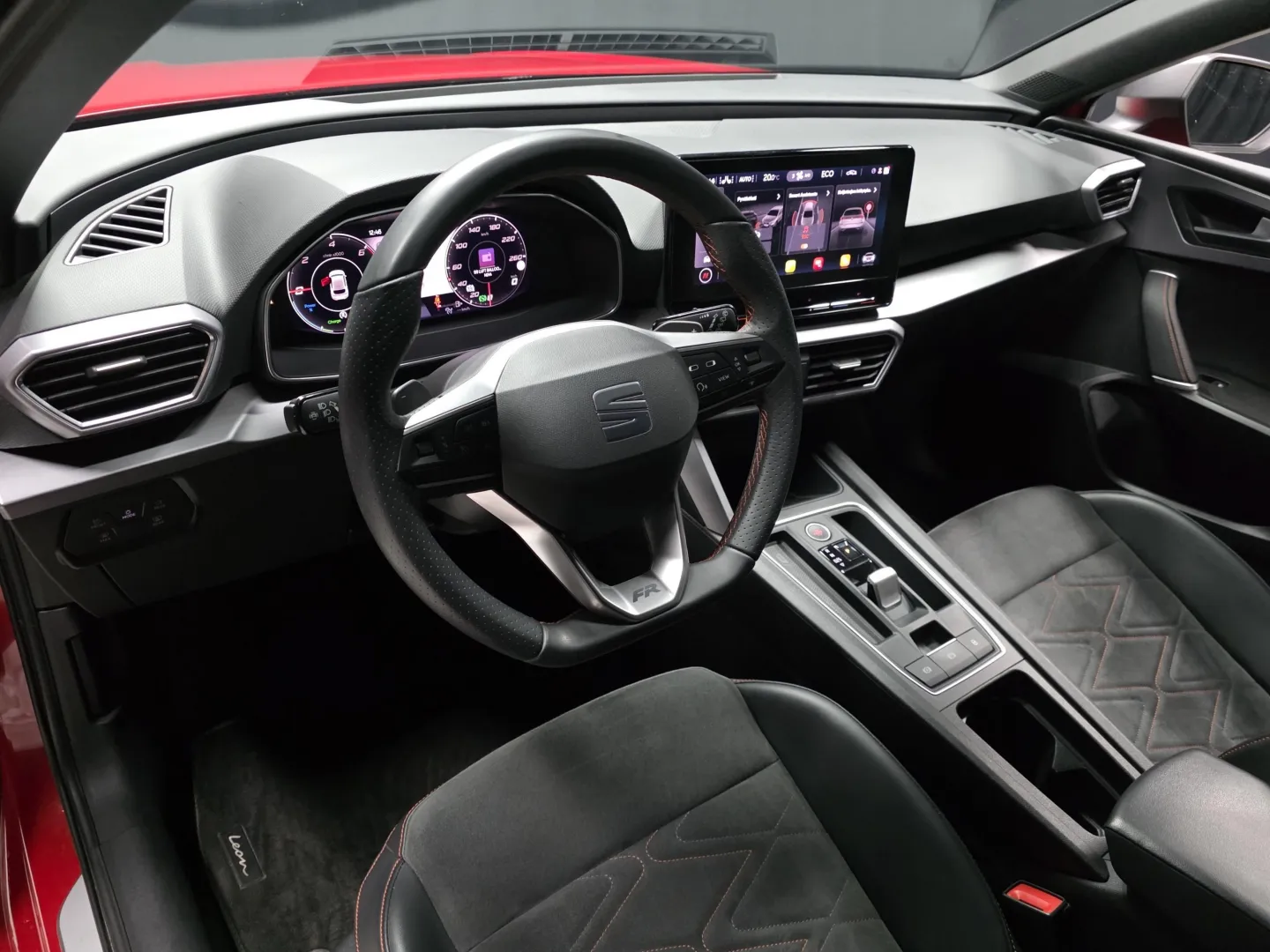 Autokuva 8 - XRB-462