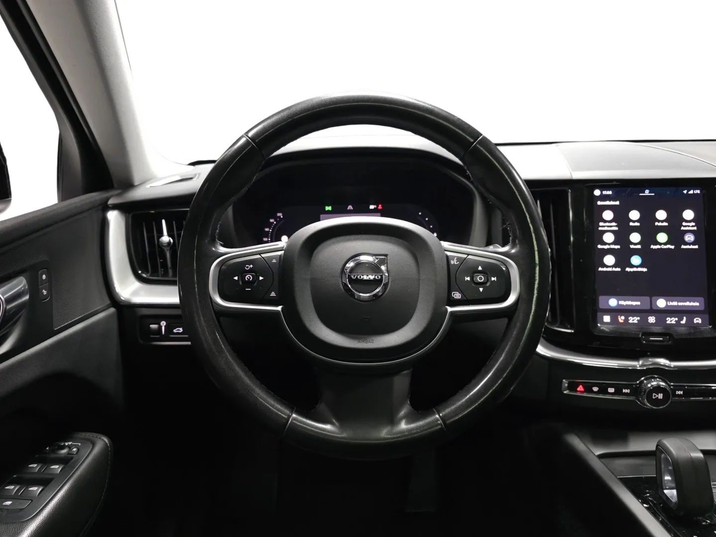 Autokuva 10 - XRB-656