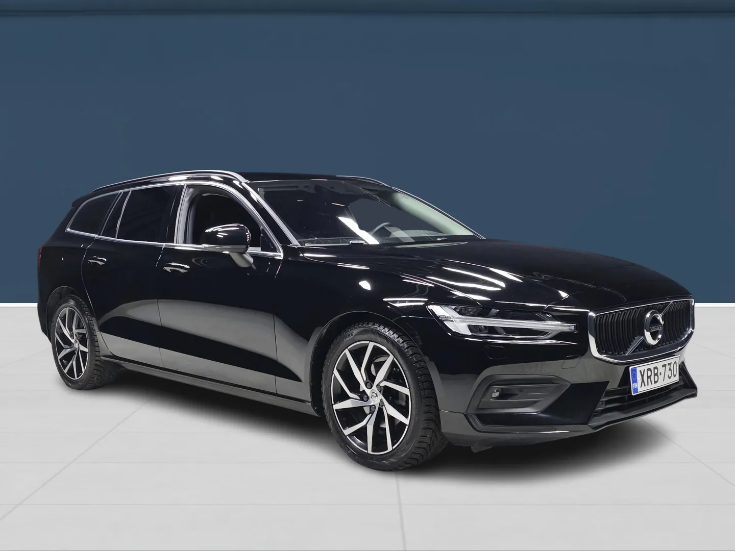 Autokuva 3 - XRB-730