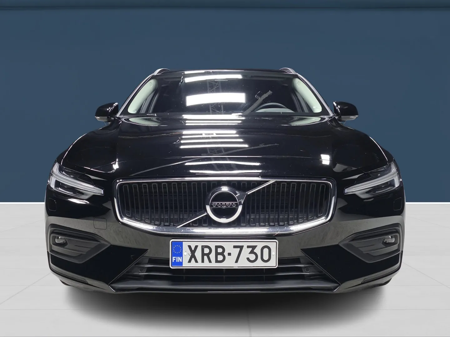 Autokuva 2 - XRB-730