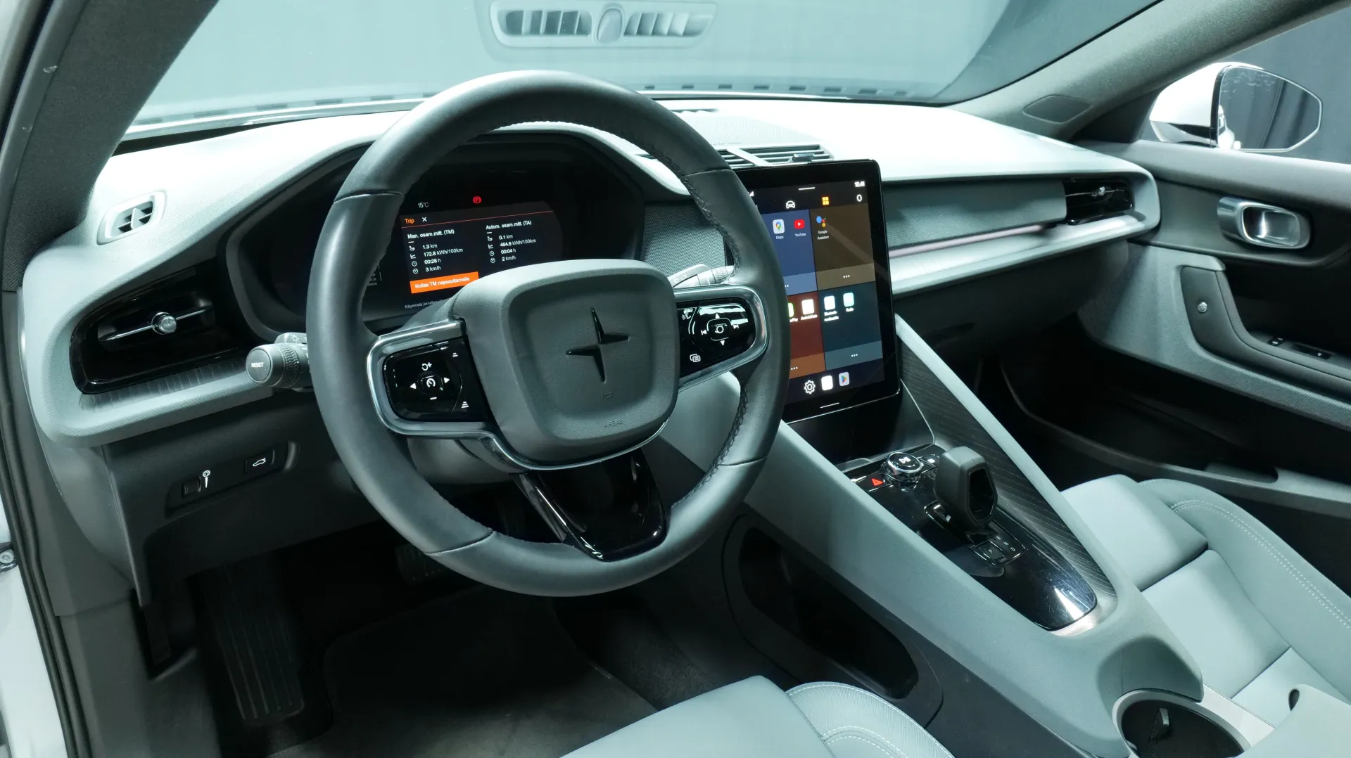 Autokuva 11 - XRN-202