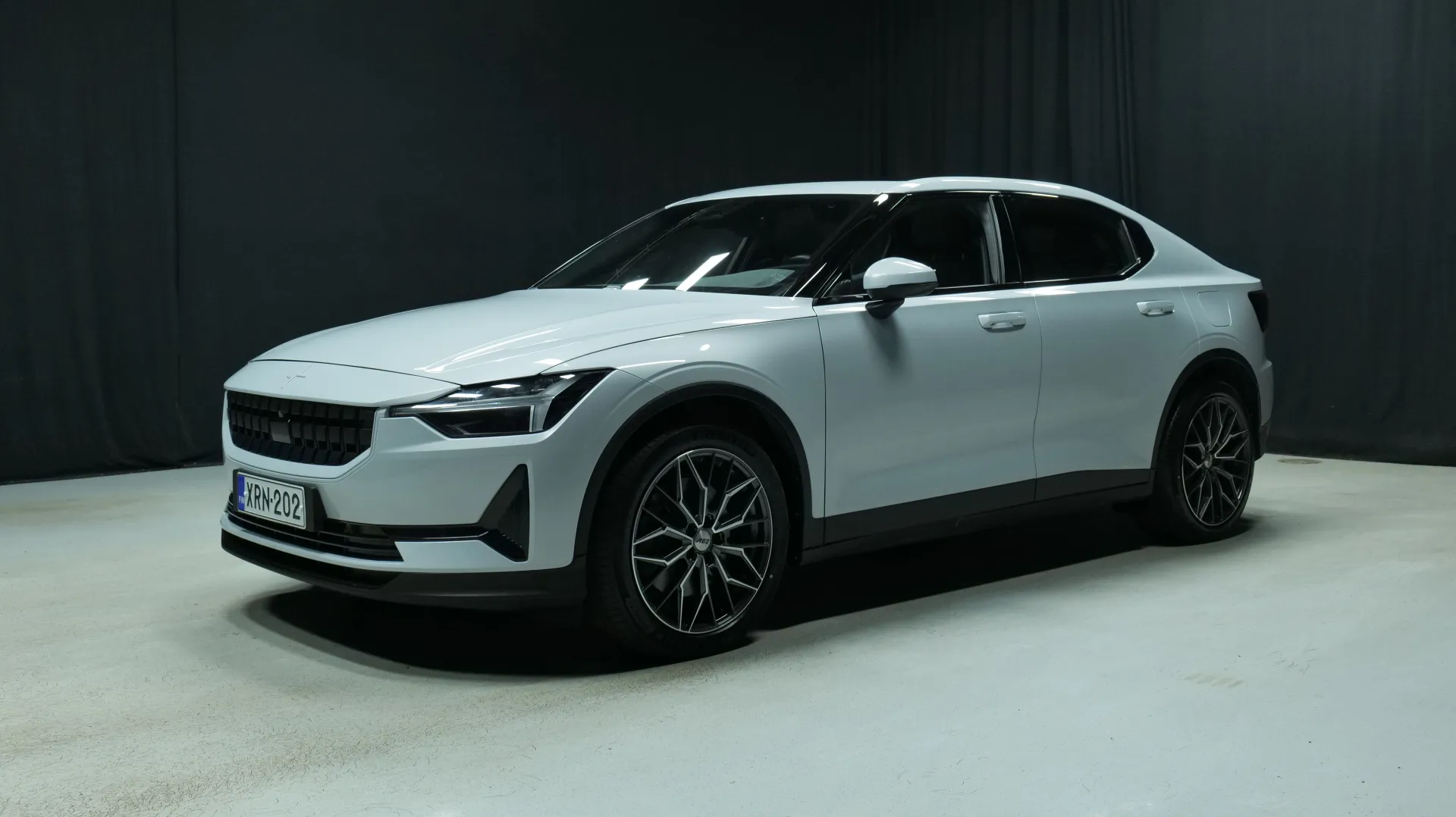 Polestar 2 XRN-202