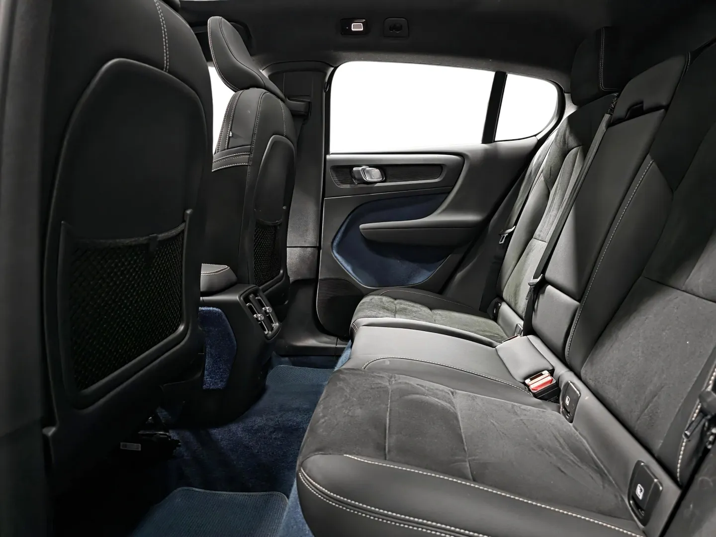 Autokuva 9 - XRR-205