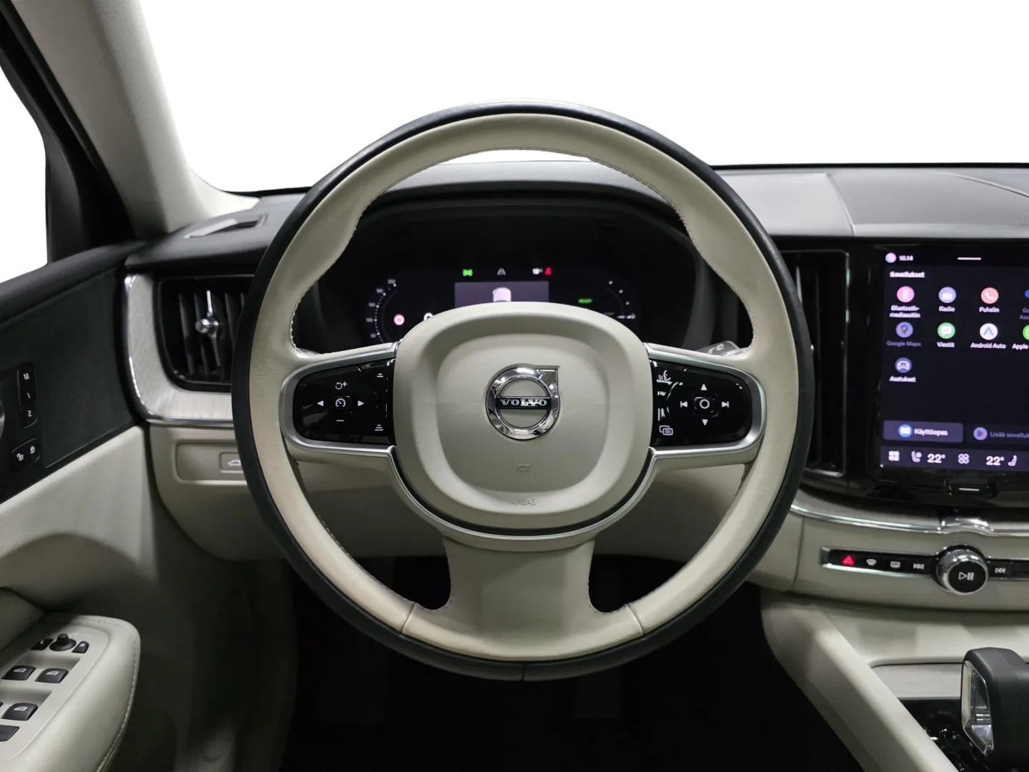 Autokuva 10 - XRS-703