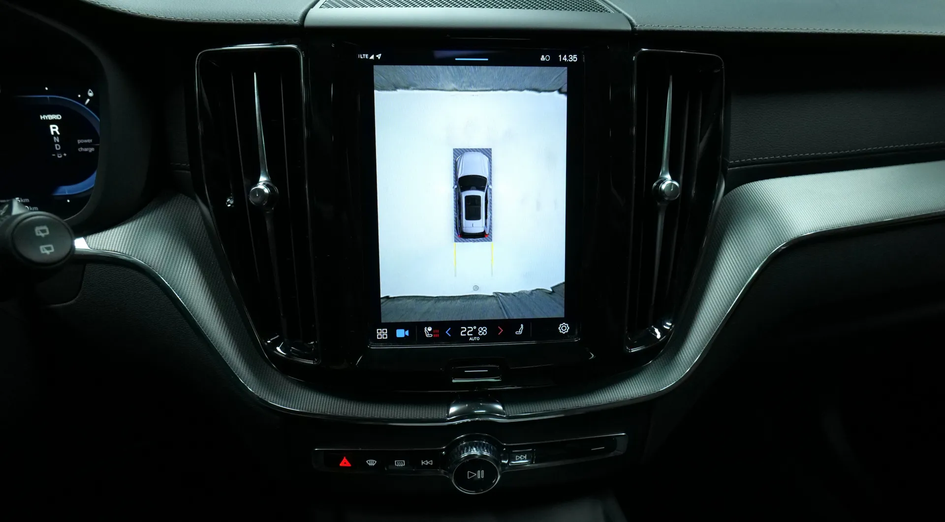 Autokuva 9 - XRT-128