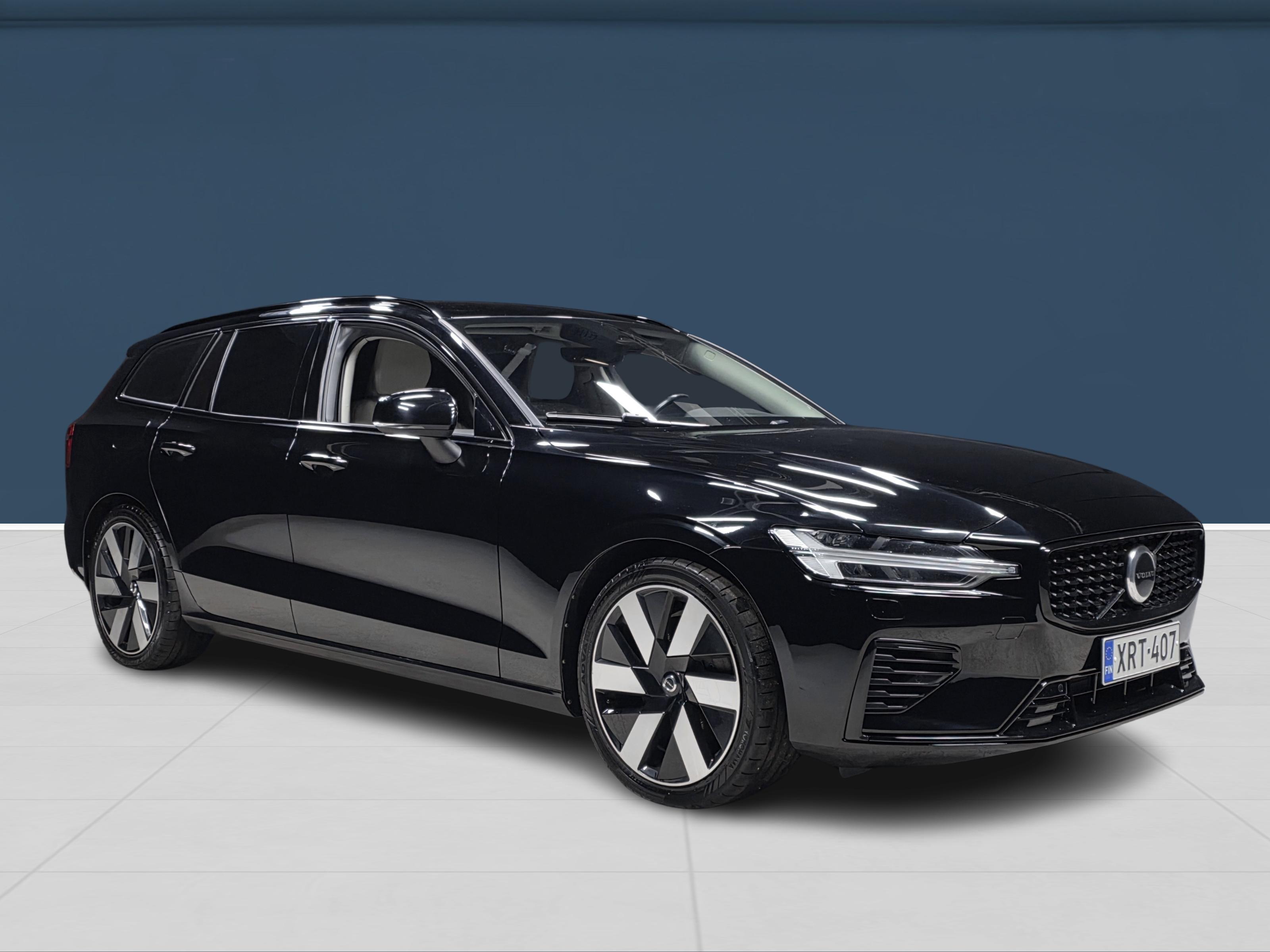 Volvo V60 2023, kuva 3/16