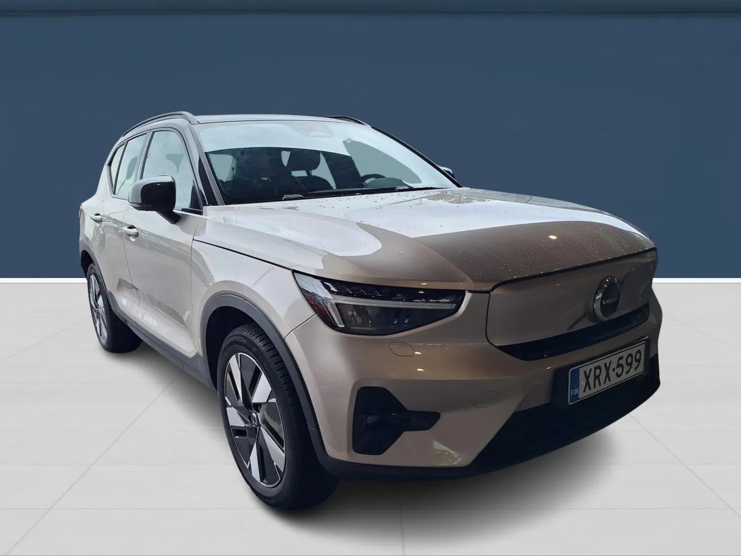 Autokuva 2 - XRX-599