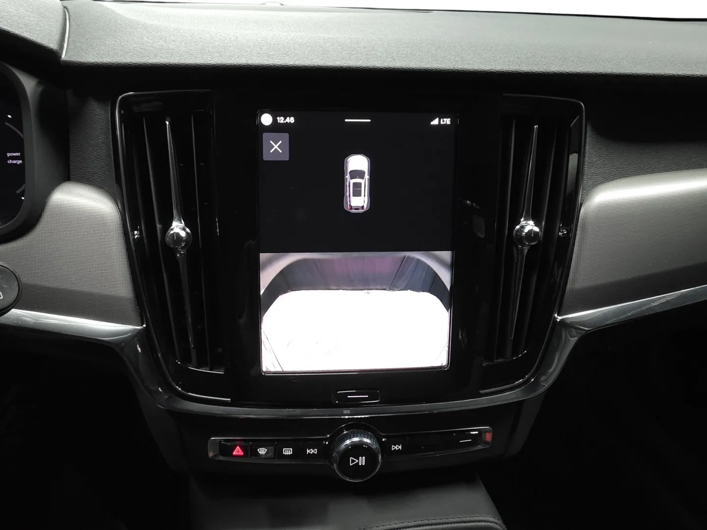 Autokuva 13 - XSC-435