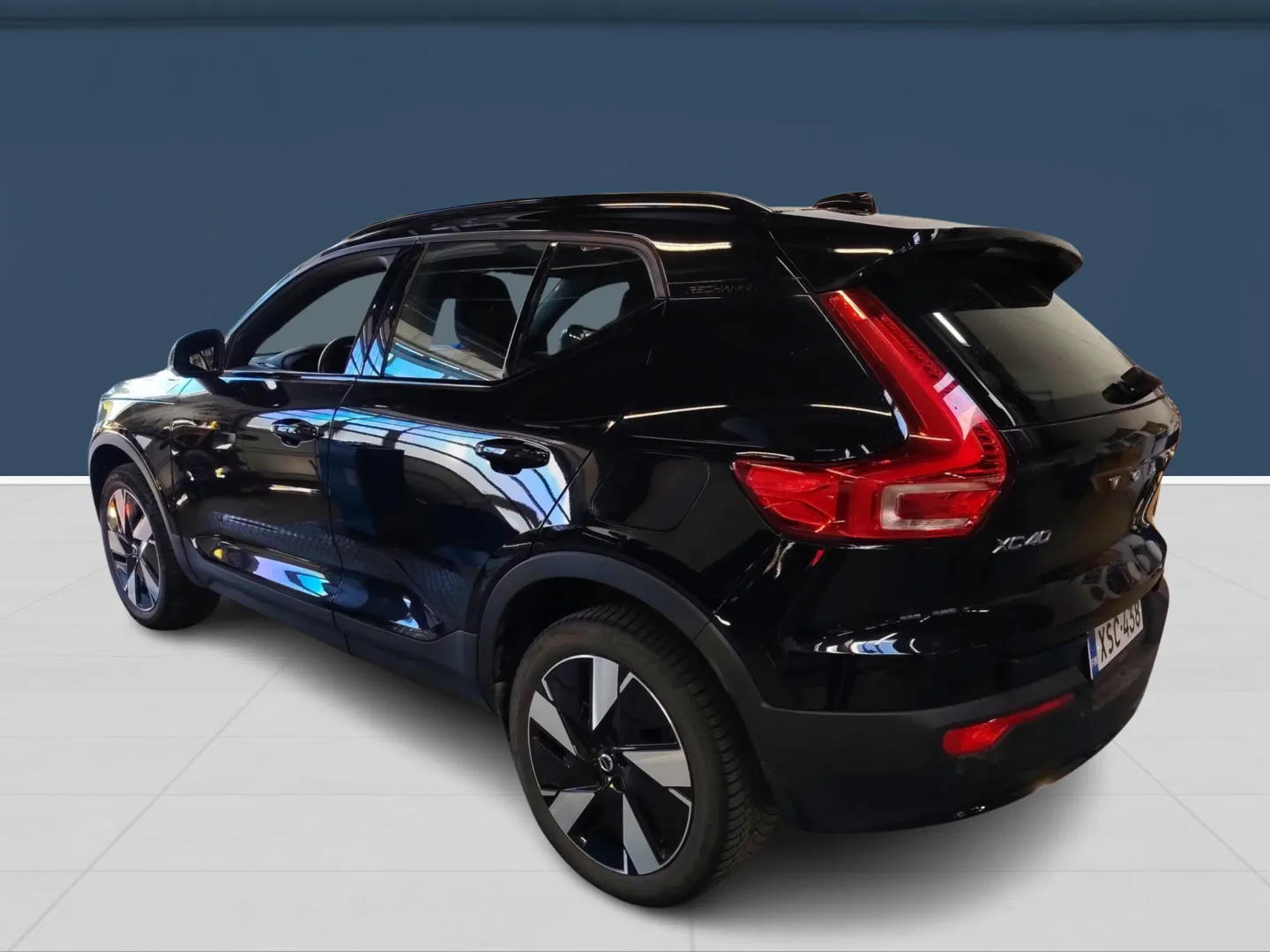Autokuva 3 - XSC-438