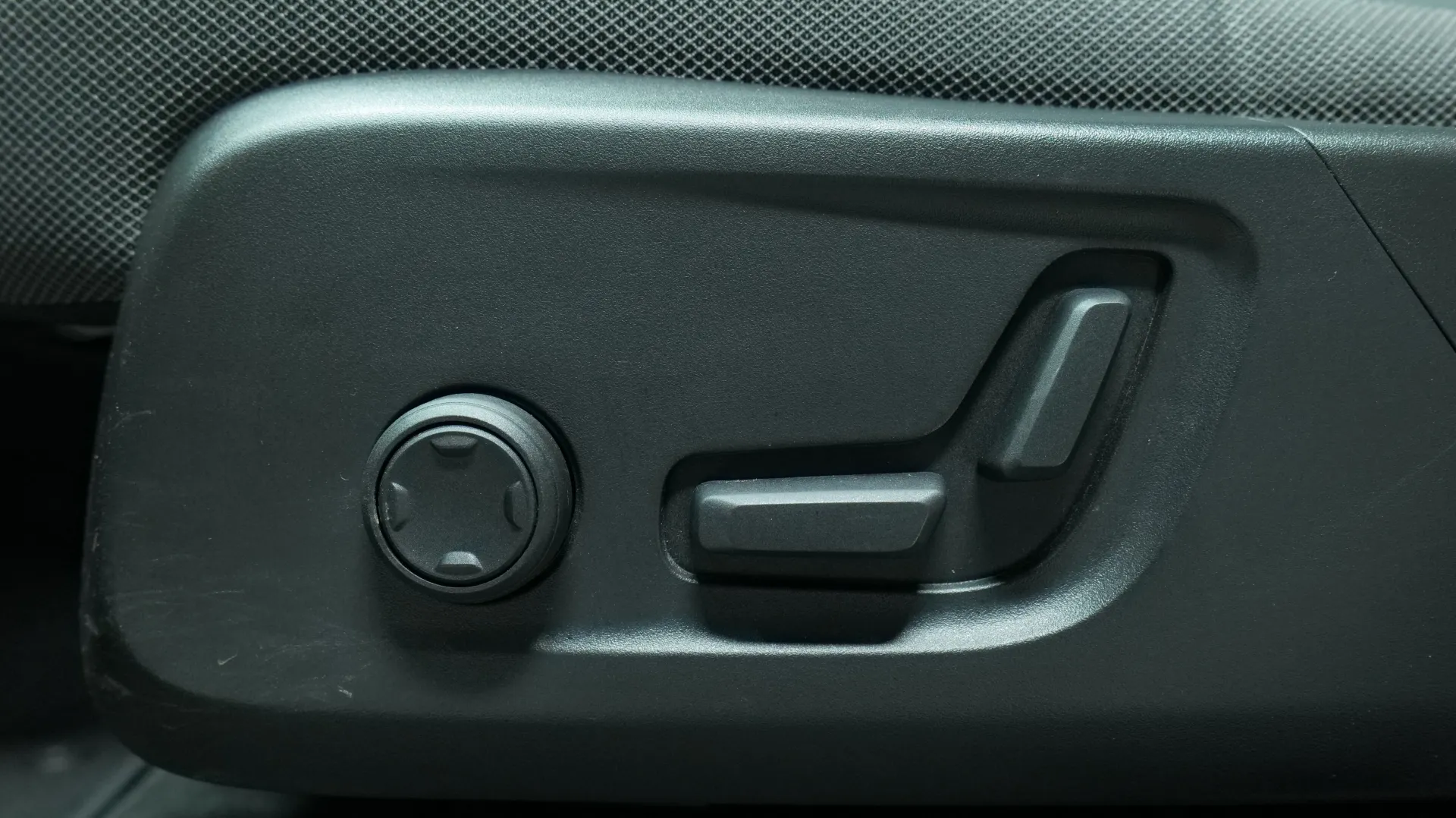 Autokuva 10 - XSL-783