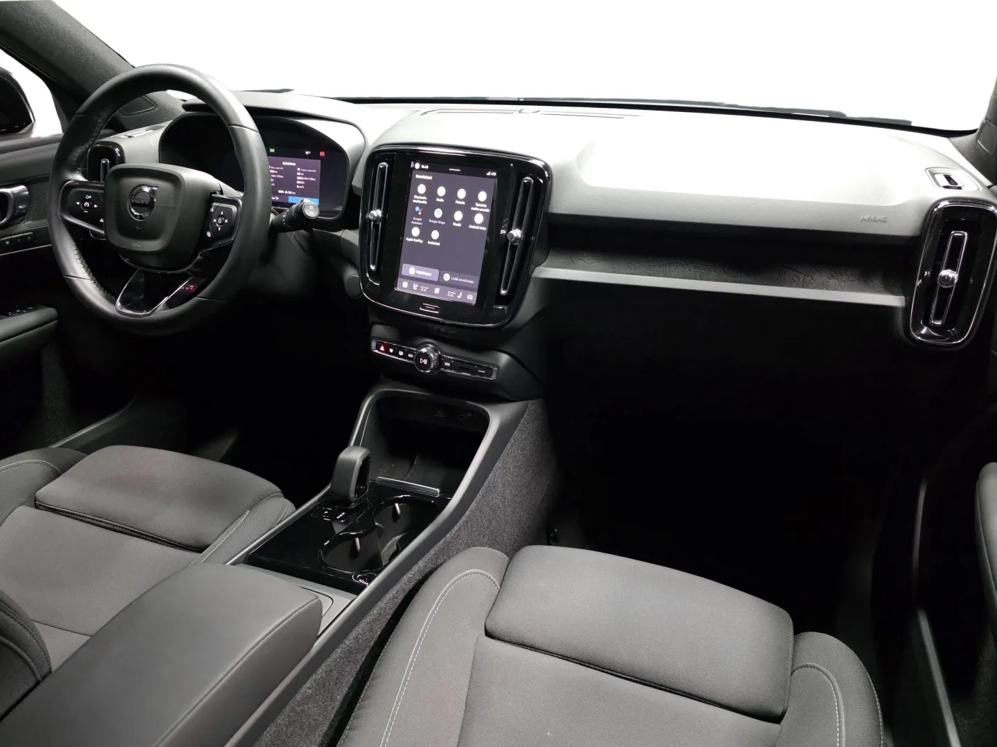 Autokuva 16 - XST-743