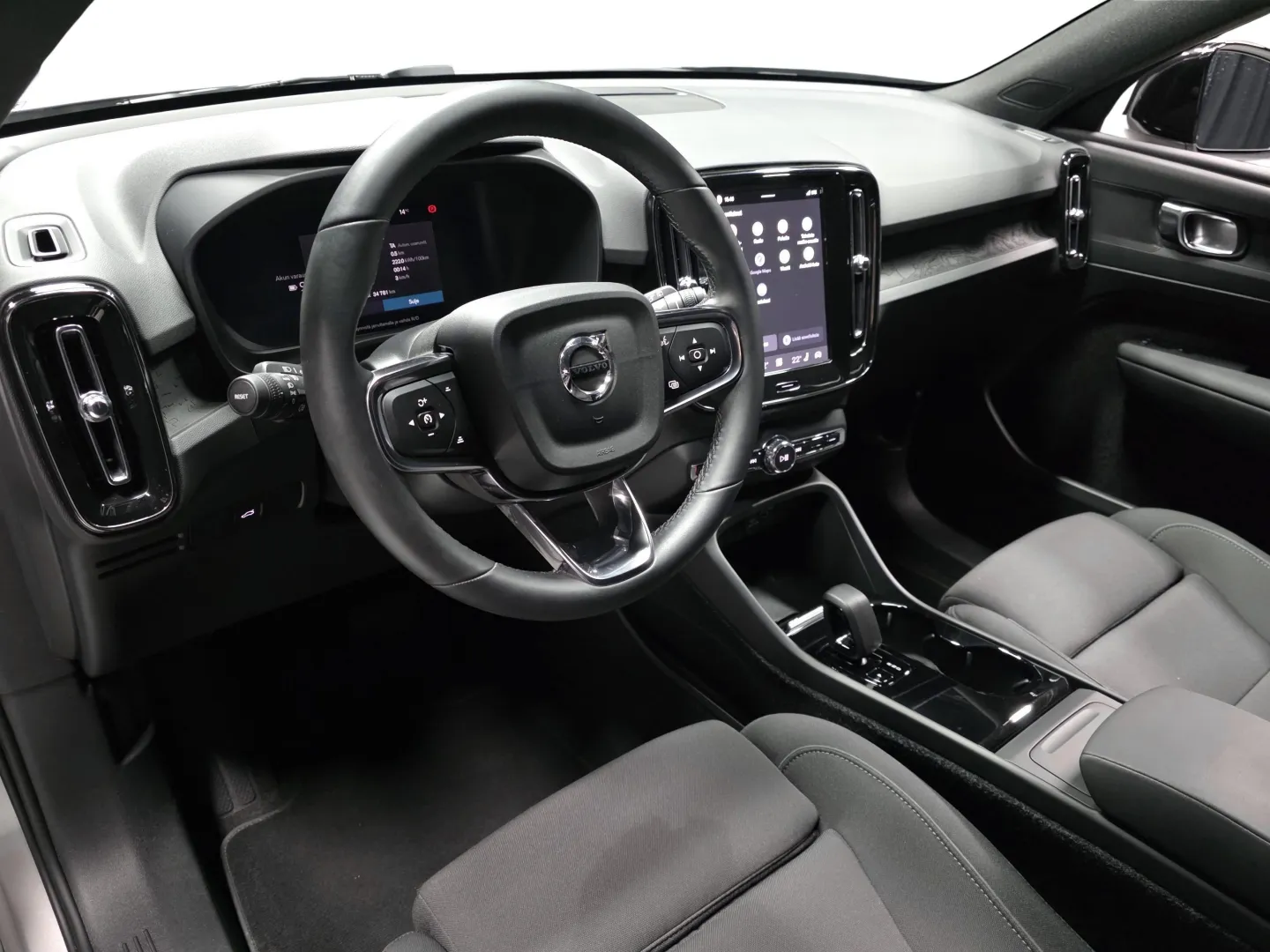 Autokuva 8 - XST-743