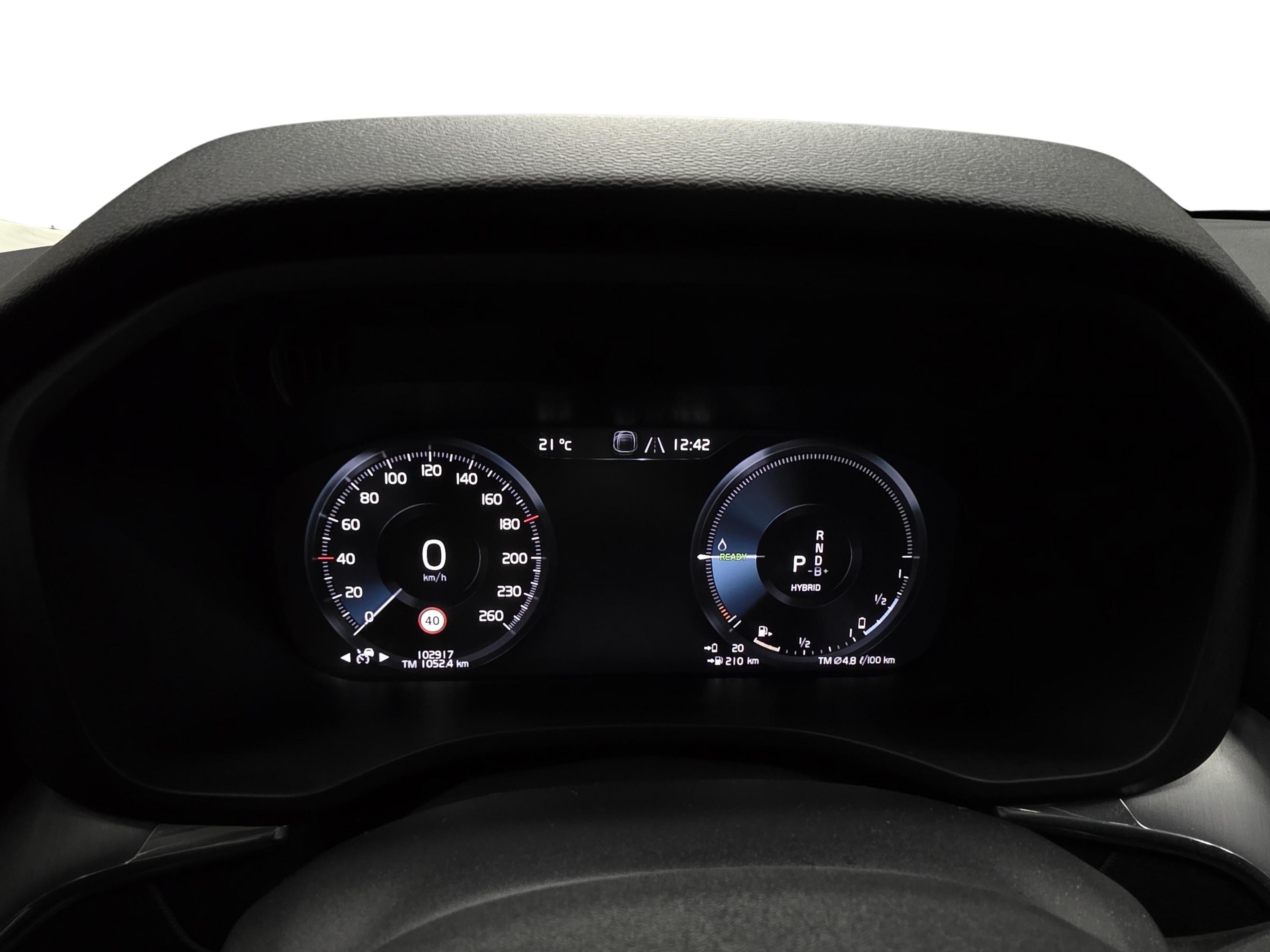 Volvo XC60 2021, kuva 7/17
