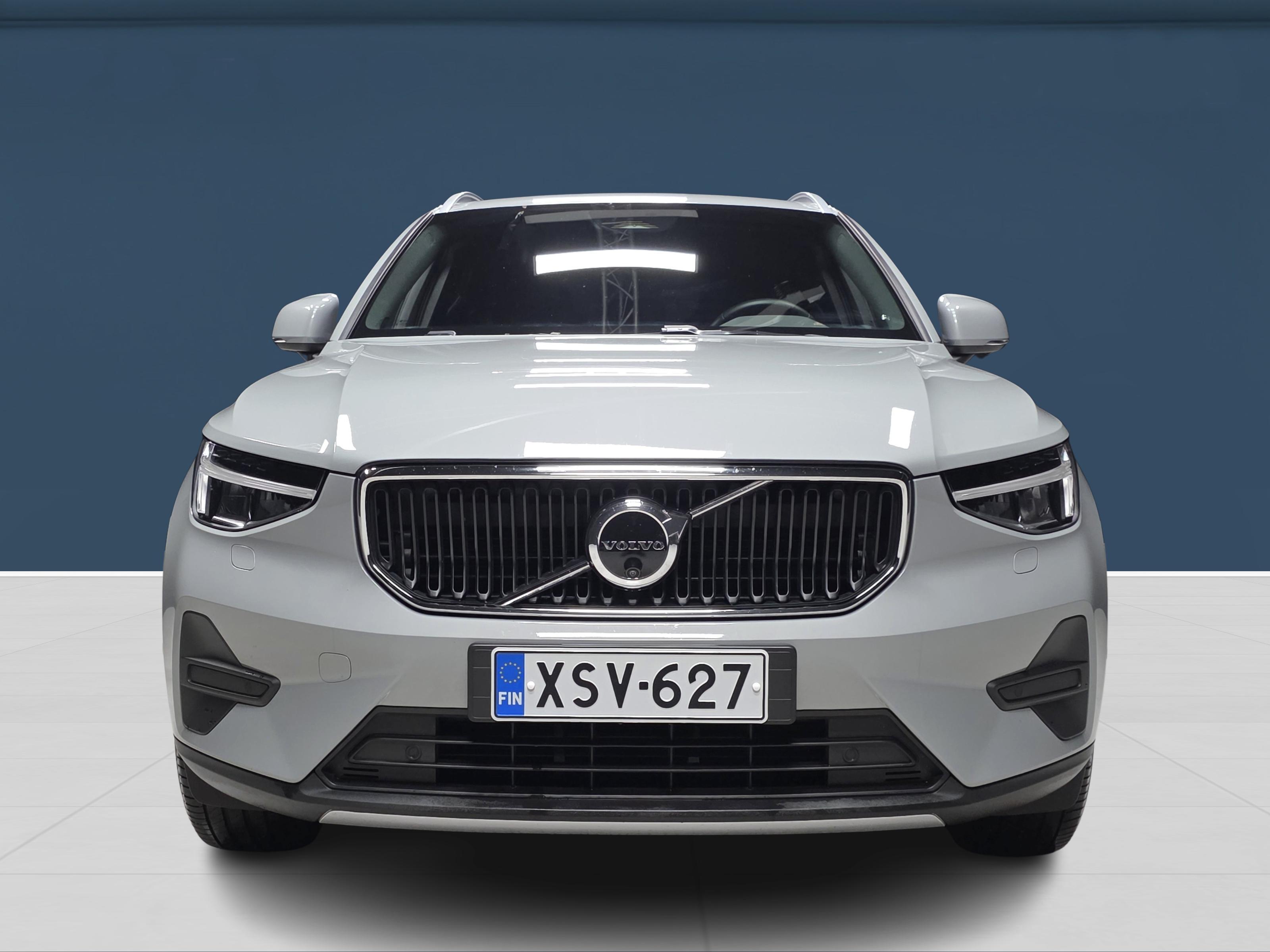 Volvo XC40 B3 MHEV Edition DCT aut 2025, kuva 2/15