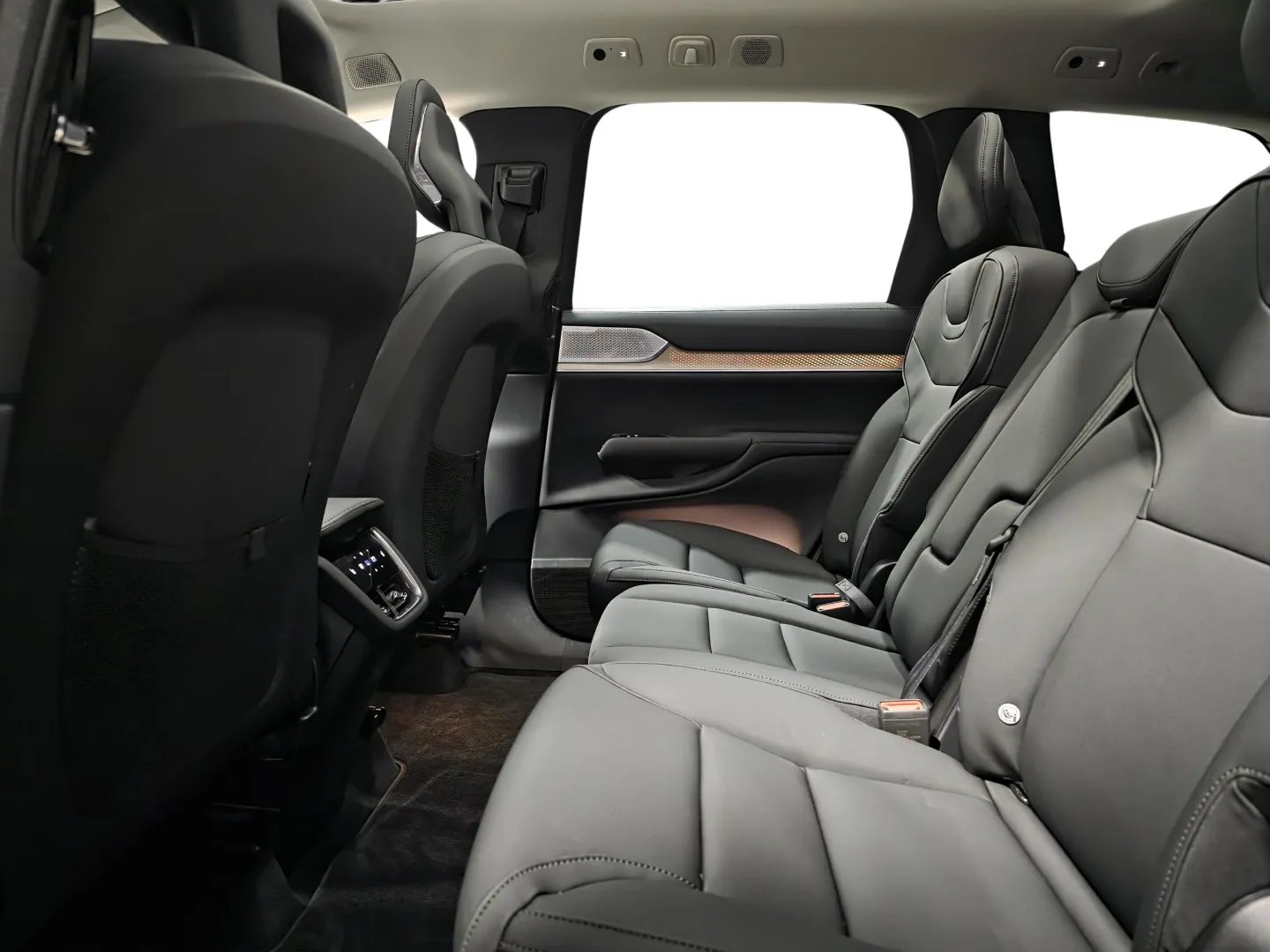 Autokuva 9 - XSX-605