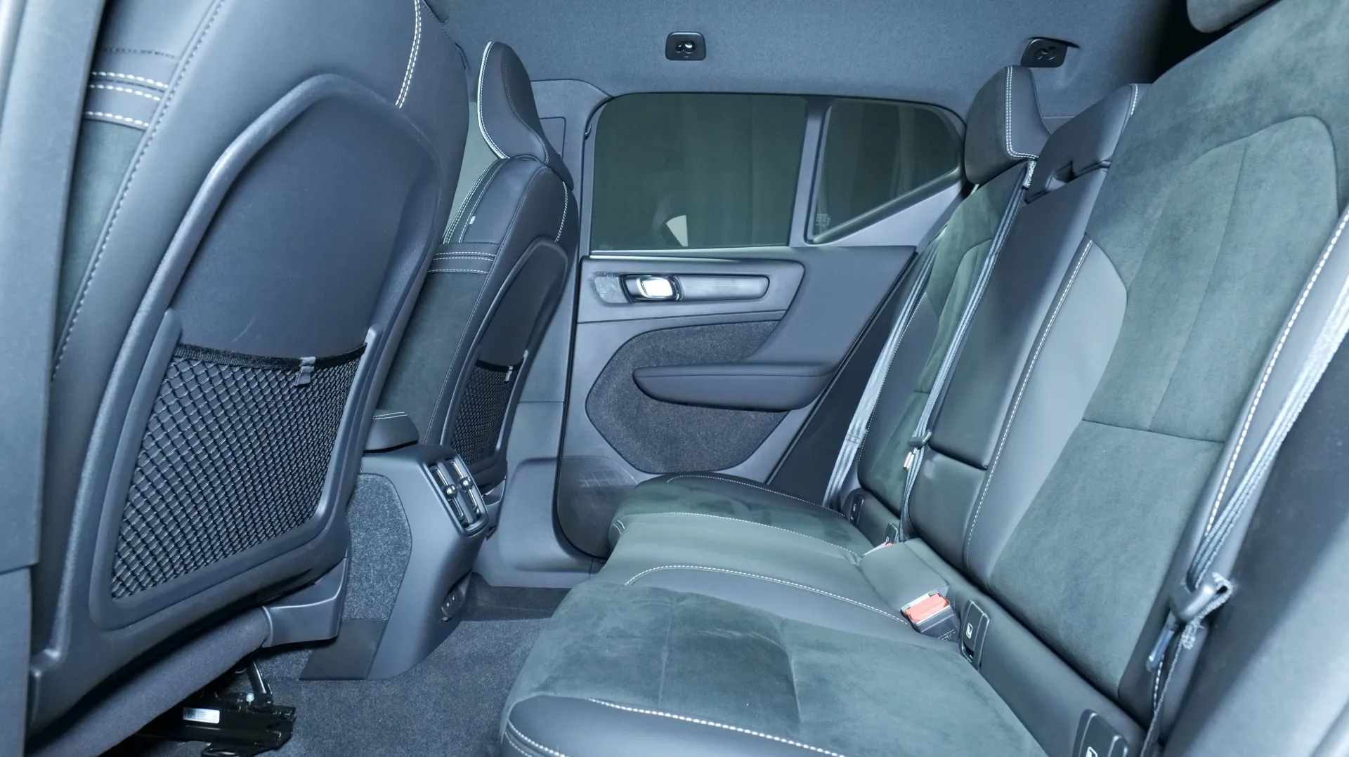 Autokuva 15 - XTA-710