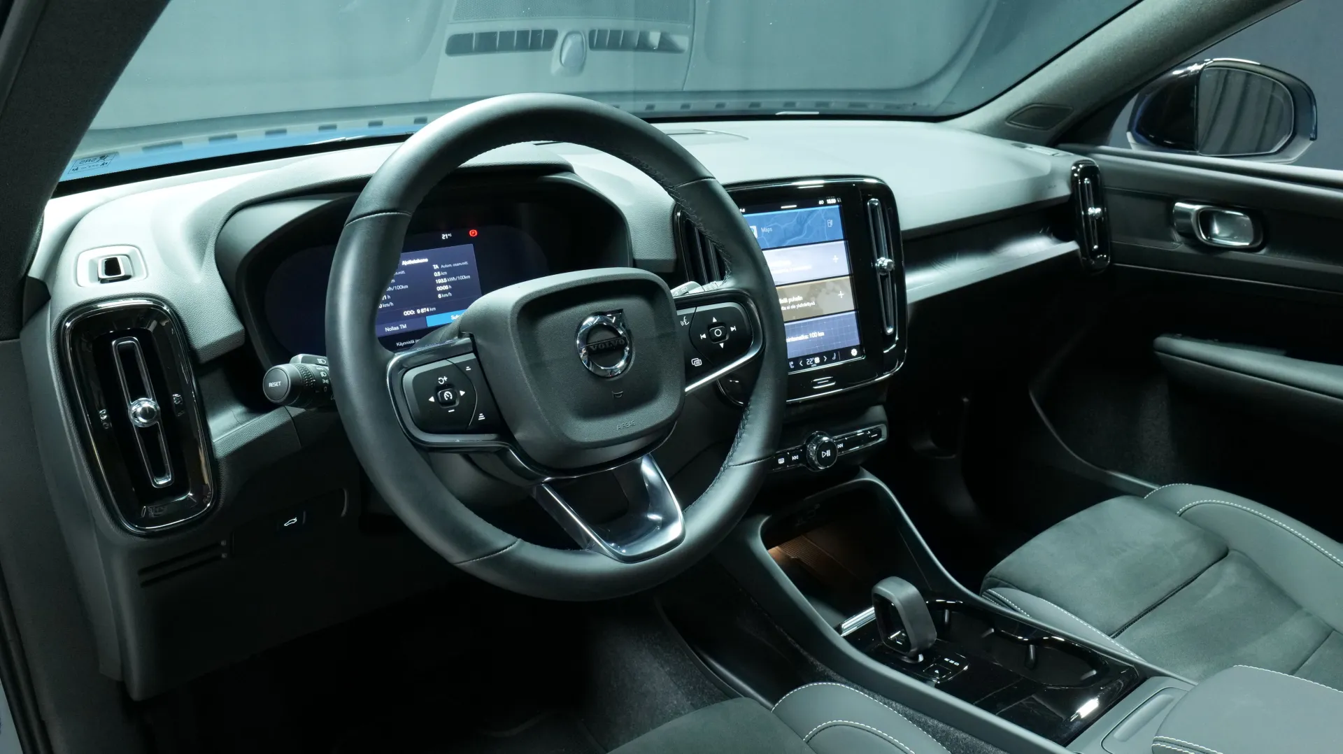 Autokuva 11 - XTA-710