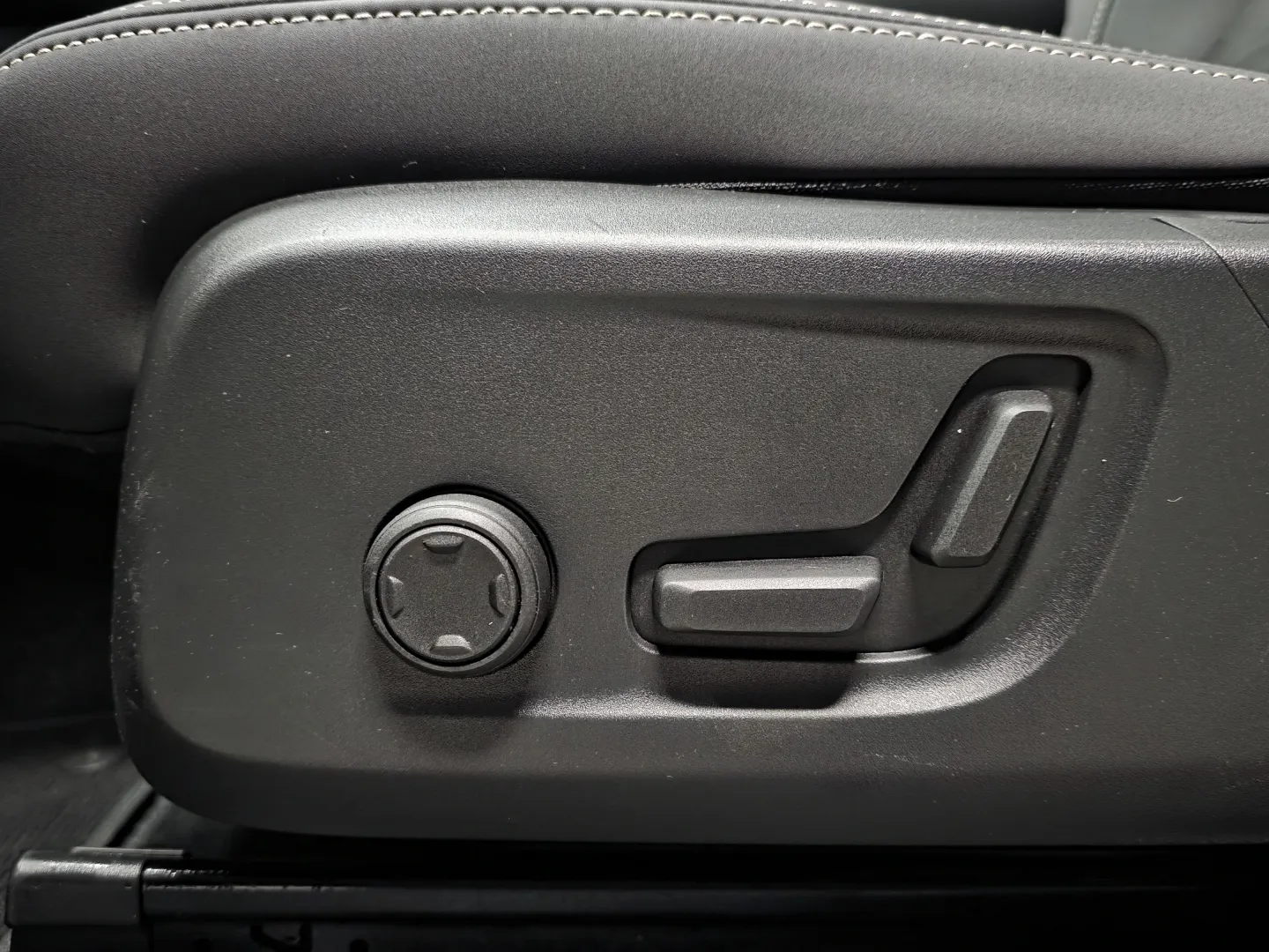 Autokuva 16 - XTA-727