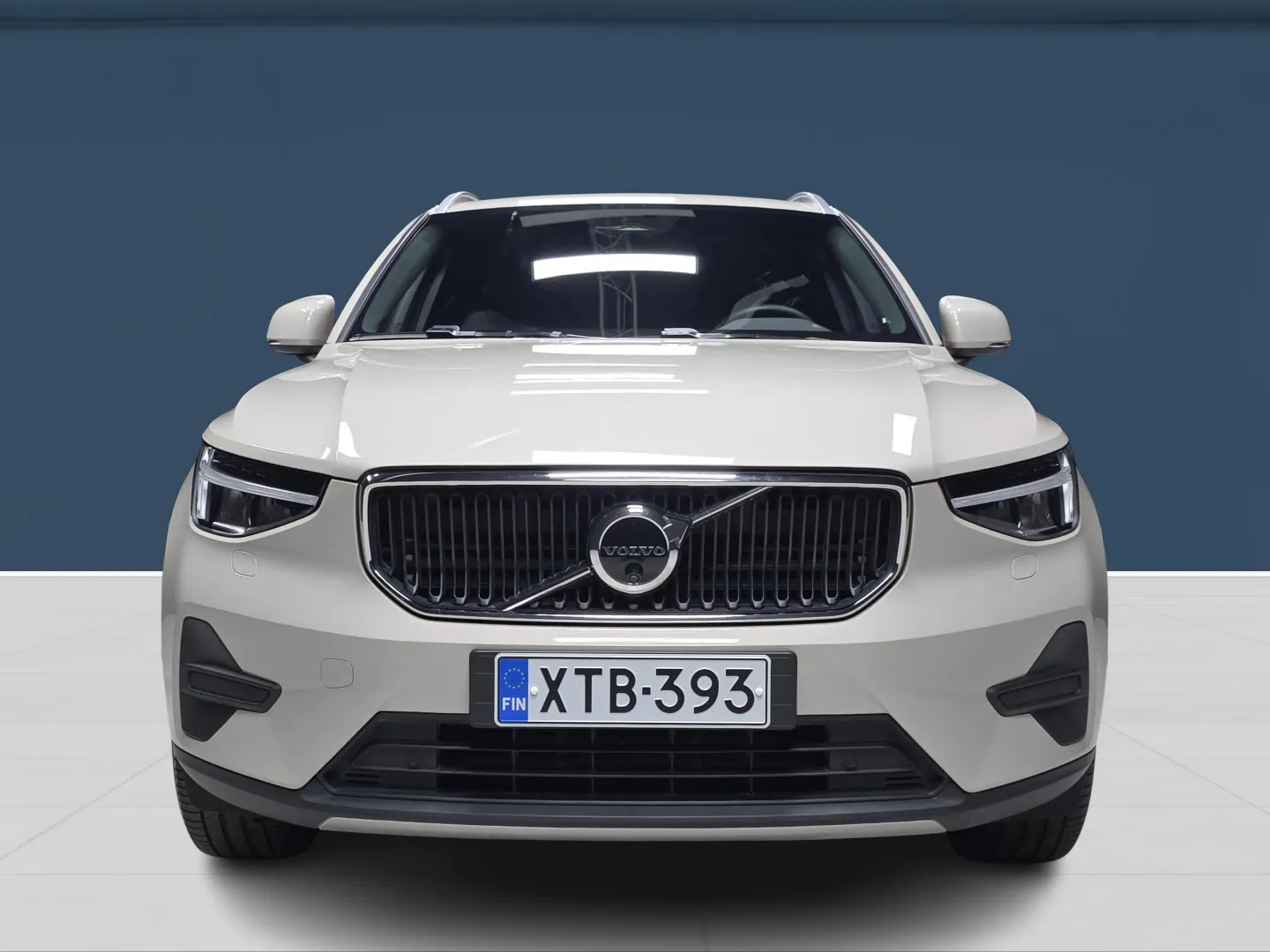 Autokuva 2 - XTB-393