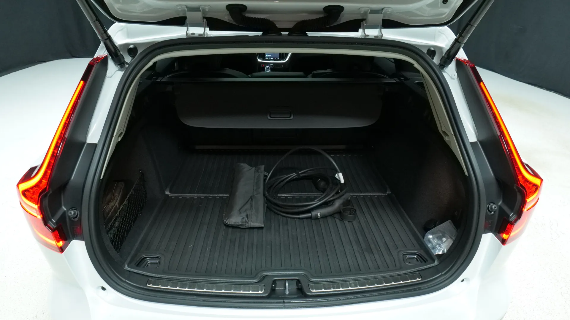 Autokuva 17 - XTE-744