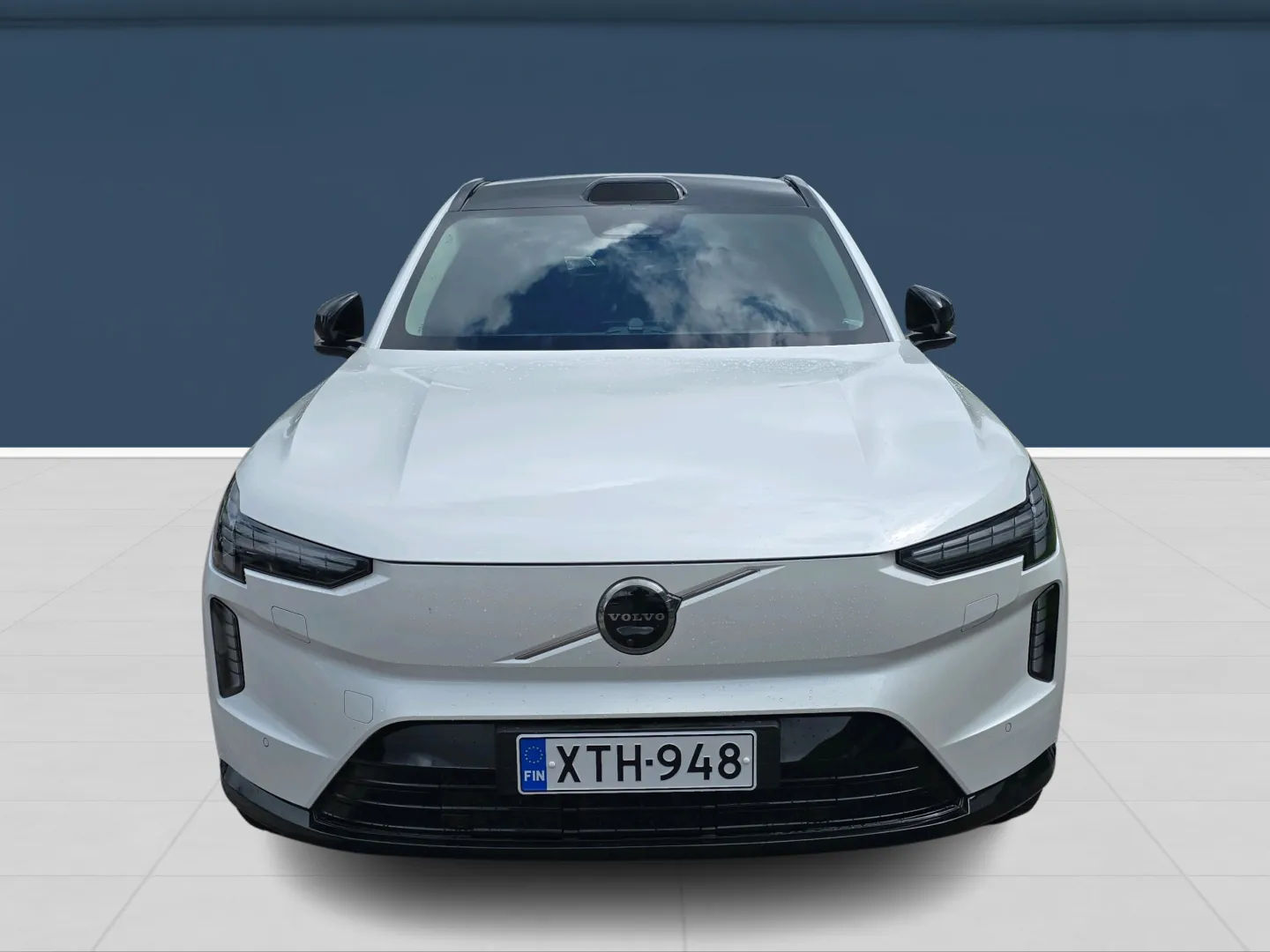 Autokuva 2 - XTH-948